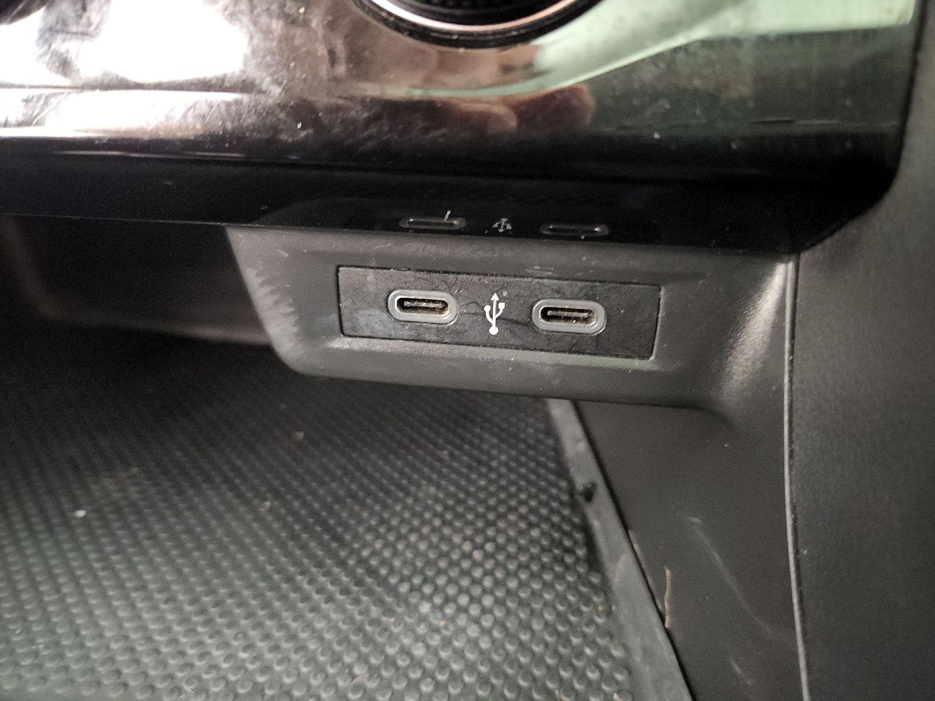 Thumbnail: 2021 Volkswagen Jetta - 18