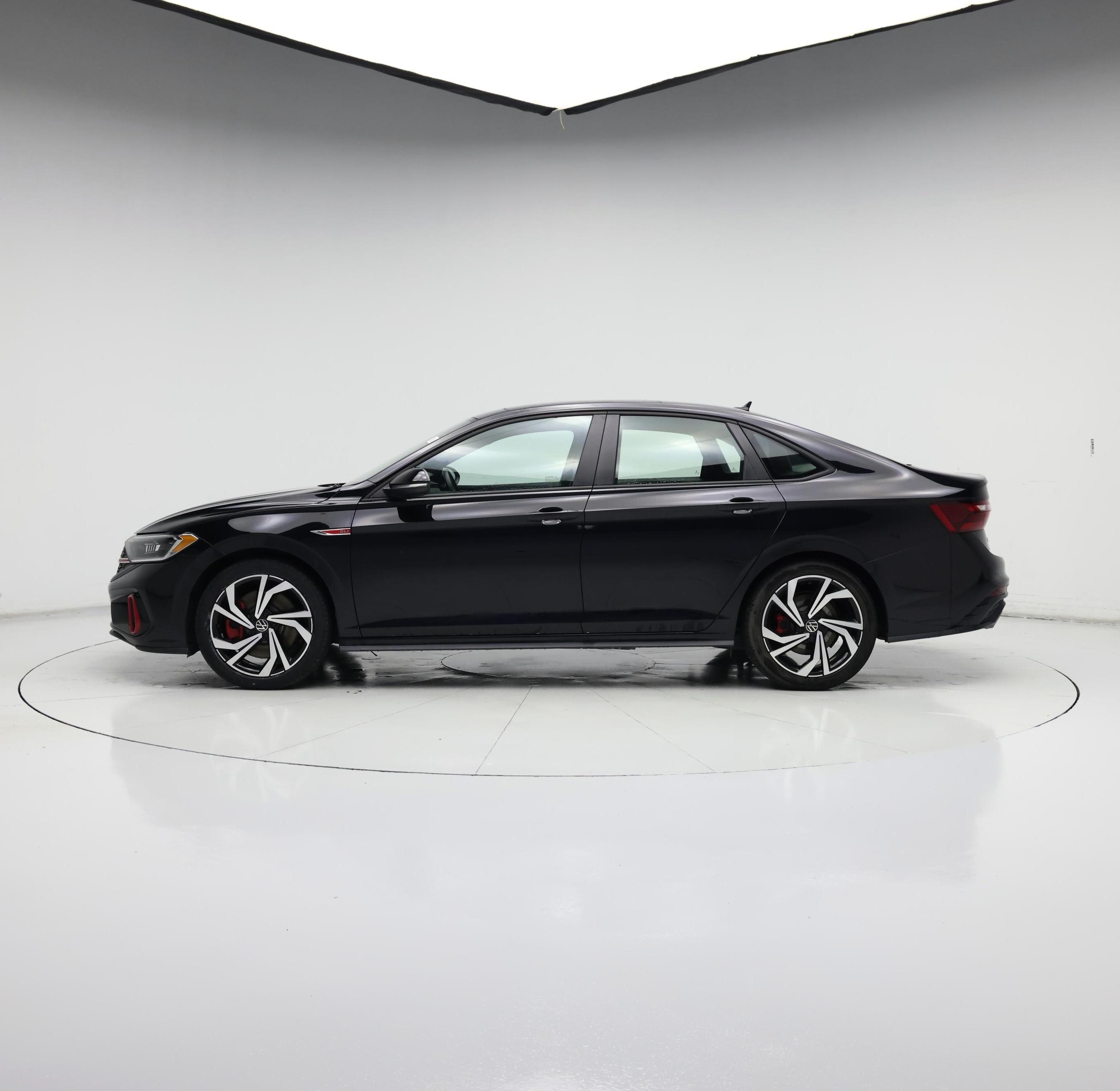 Thumbnail: 2022 Volkswagen Jetta - 3