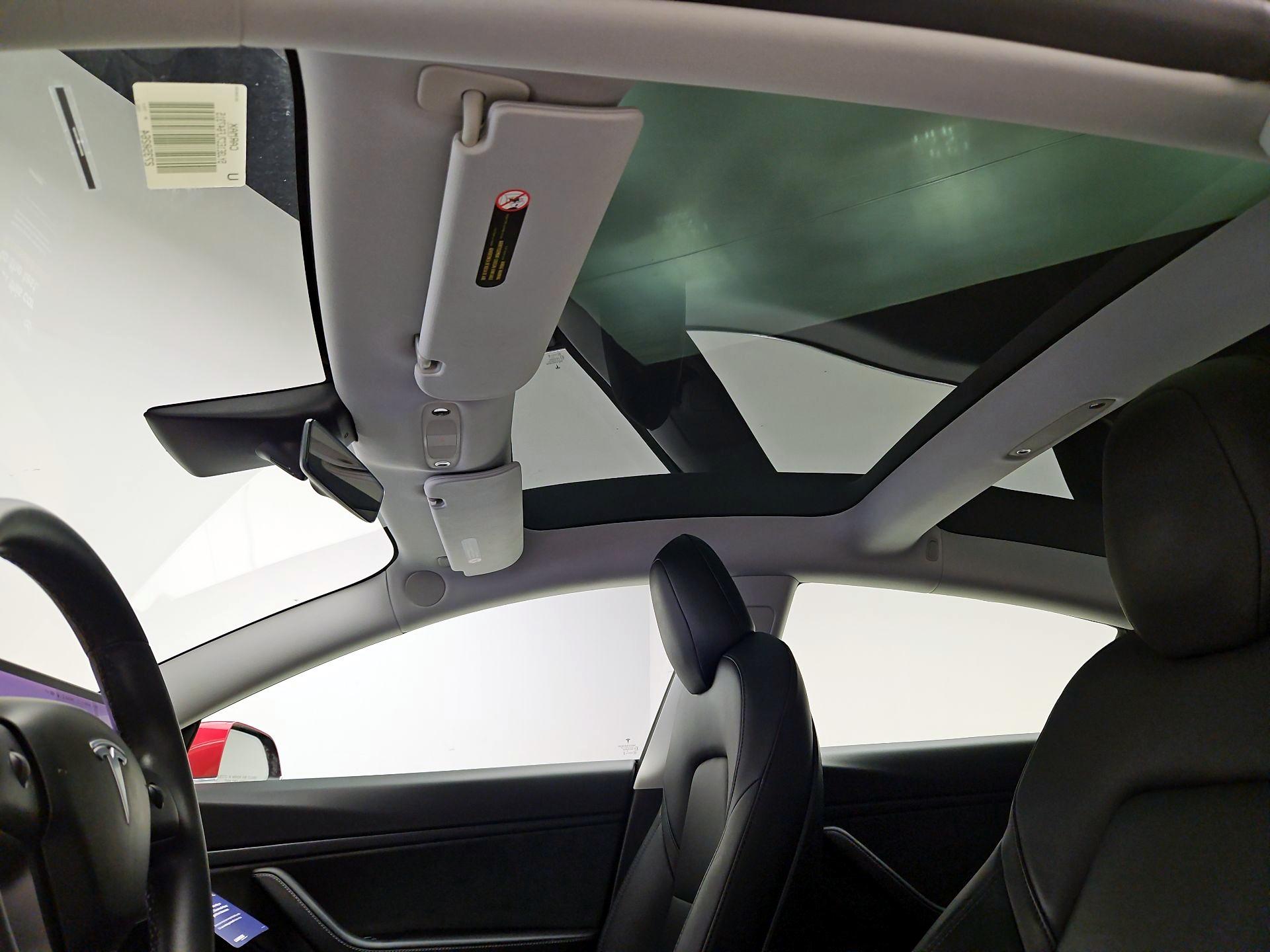 Thumbnail: 2020 Tesla Model 3 - 19