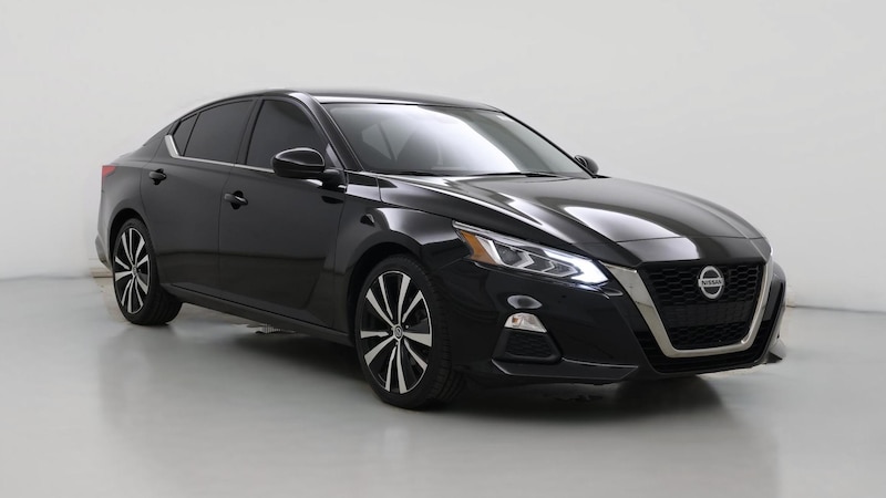 2020 Nissan Altima SR Hero Image
