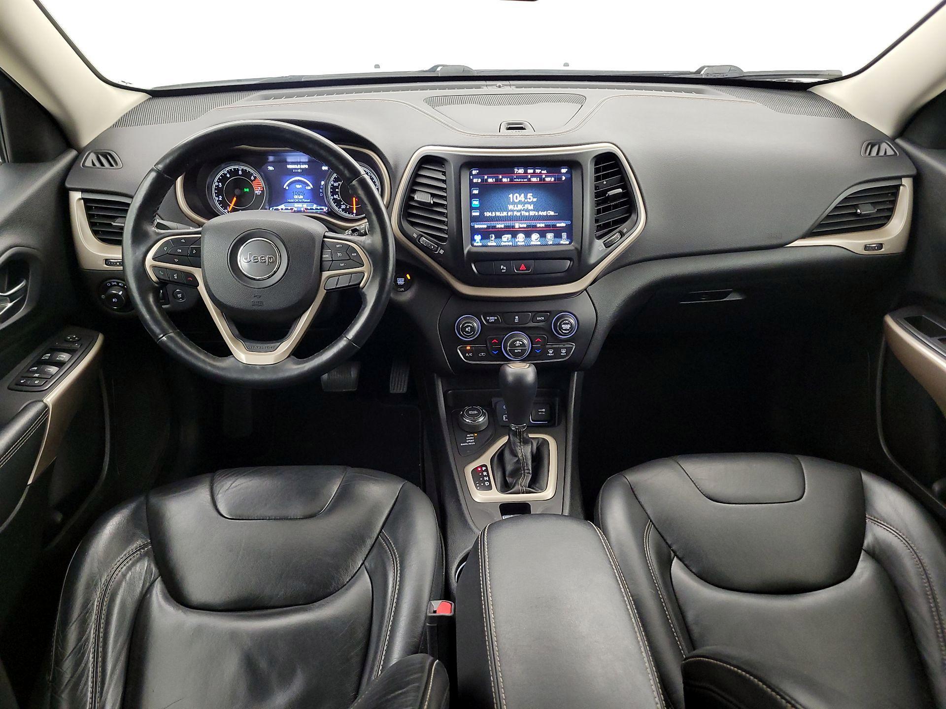 Thumbnail: 2018 Jeep Cherokee - 9