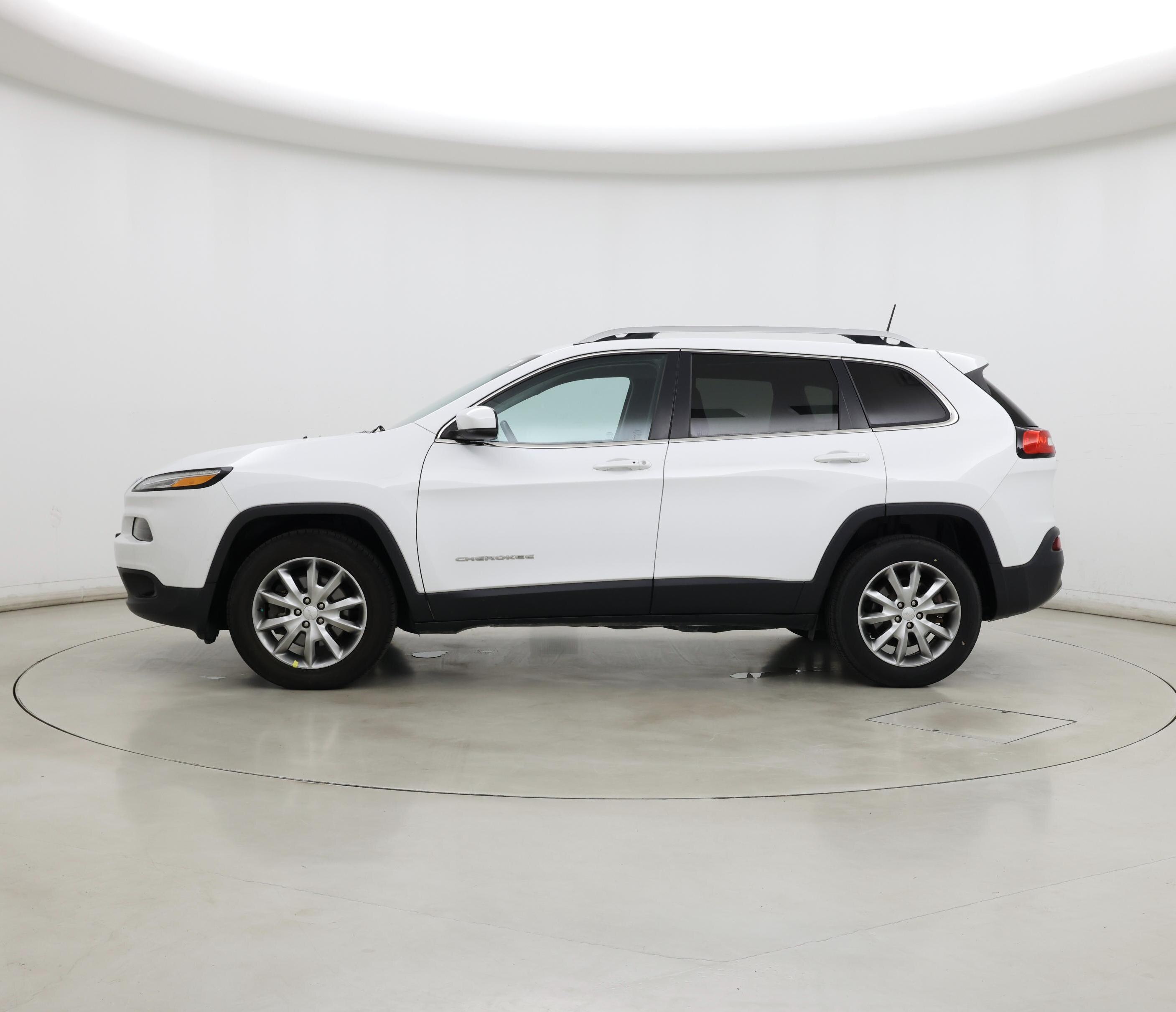 Thumbnail: 2018 Jeep Cherokee - 3