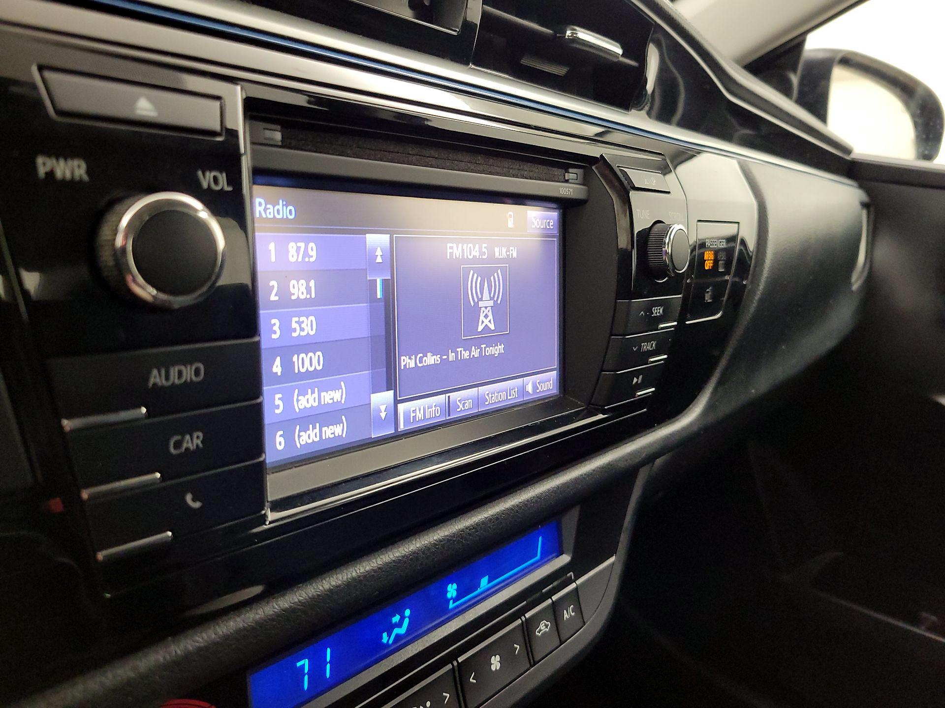 Thumbnail: 2016 Toyota Corolla - 15