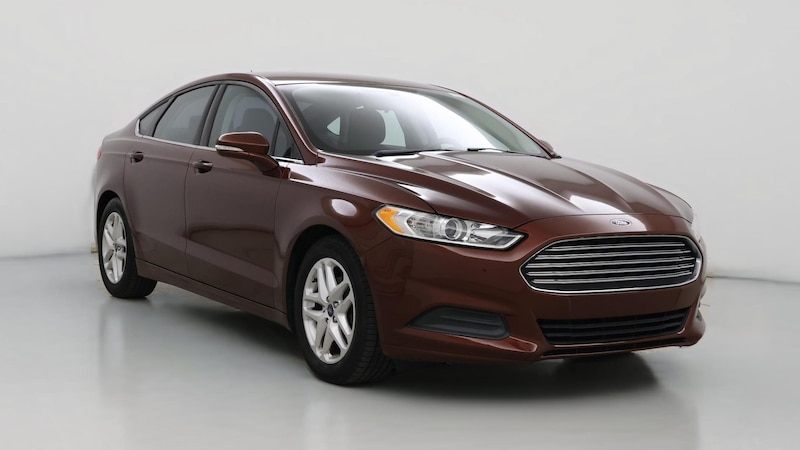 2016 Ford Fusion SE Hero Image