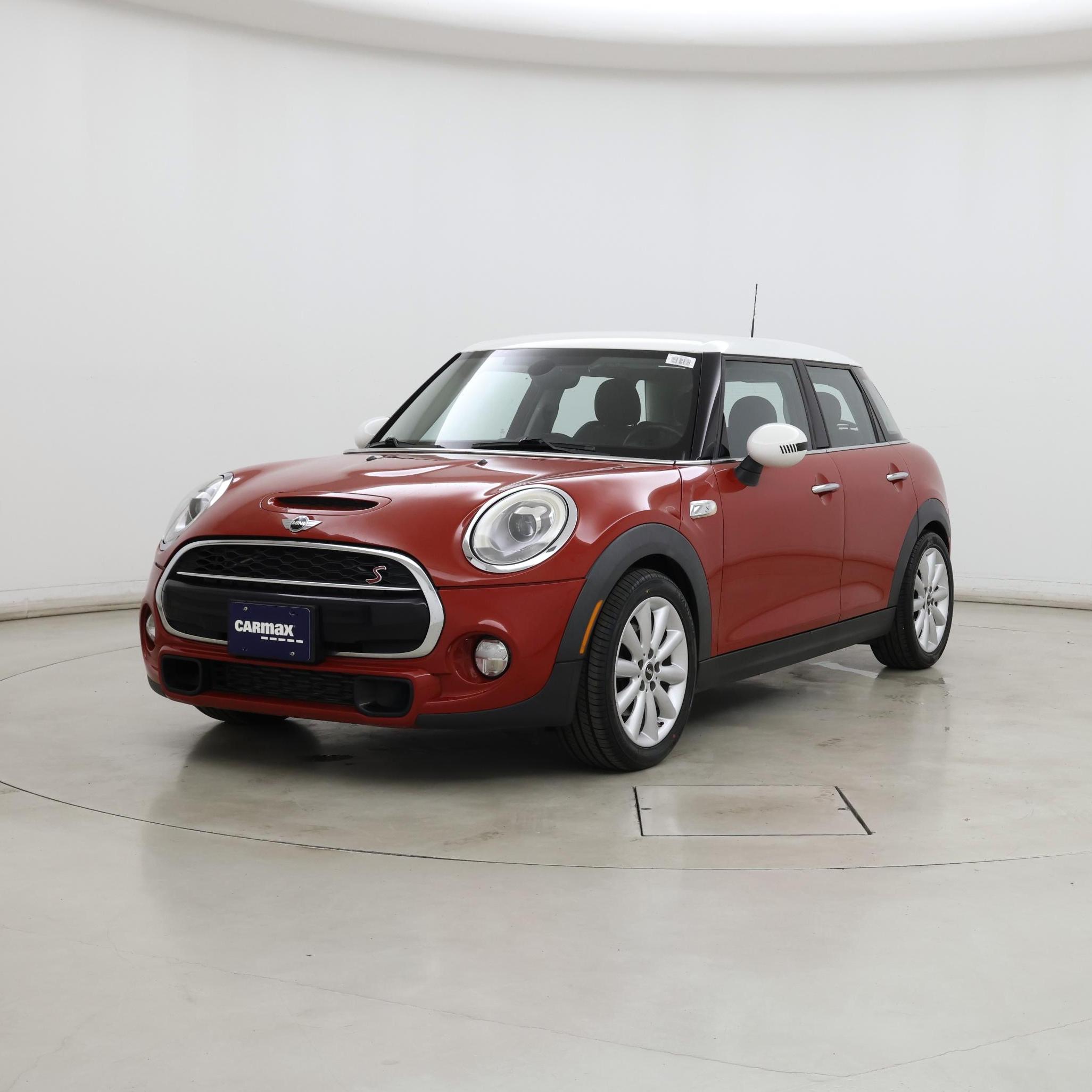 Thumbnail: 2016 MINI Cooper Hardtop - 4