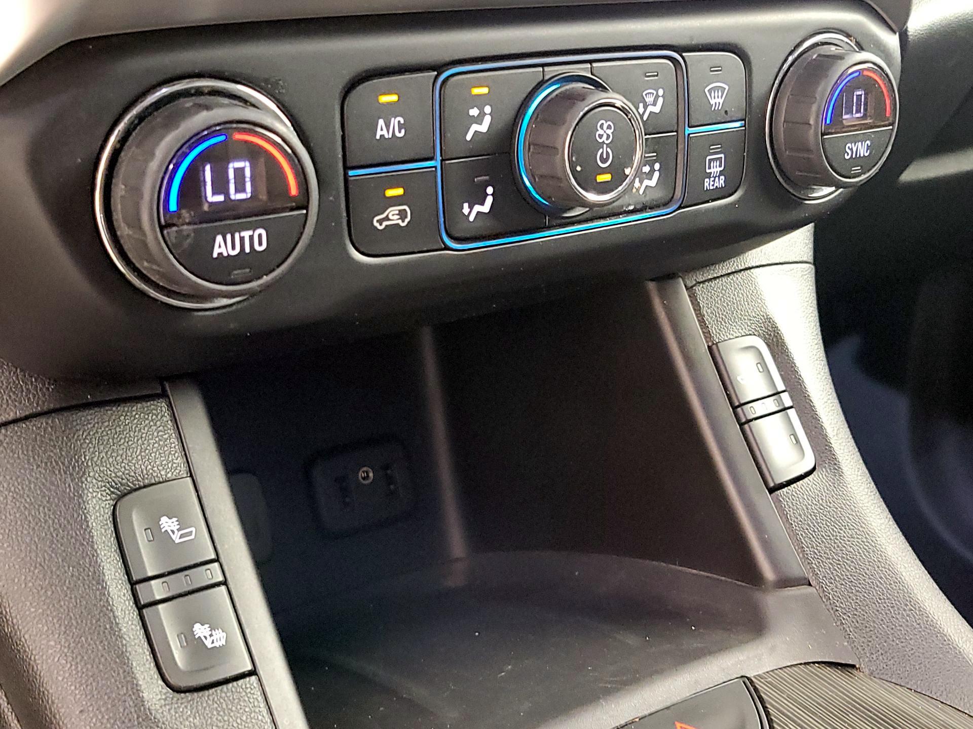 Thumbnail: 2019 GMC Acadia - 17