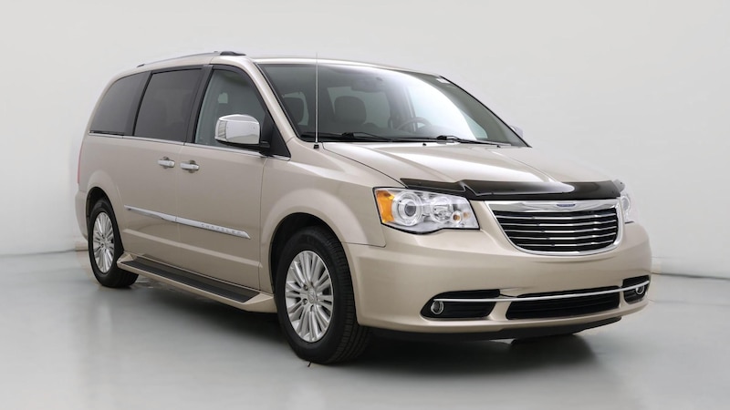 2015 Chrysler Town & Country Limited Platinum Hero Image