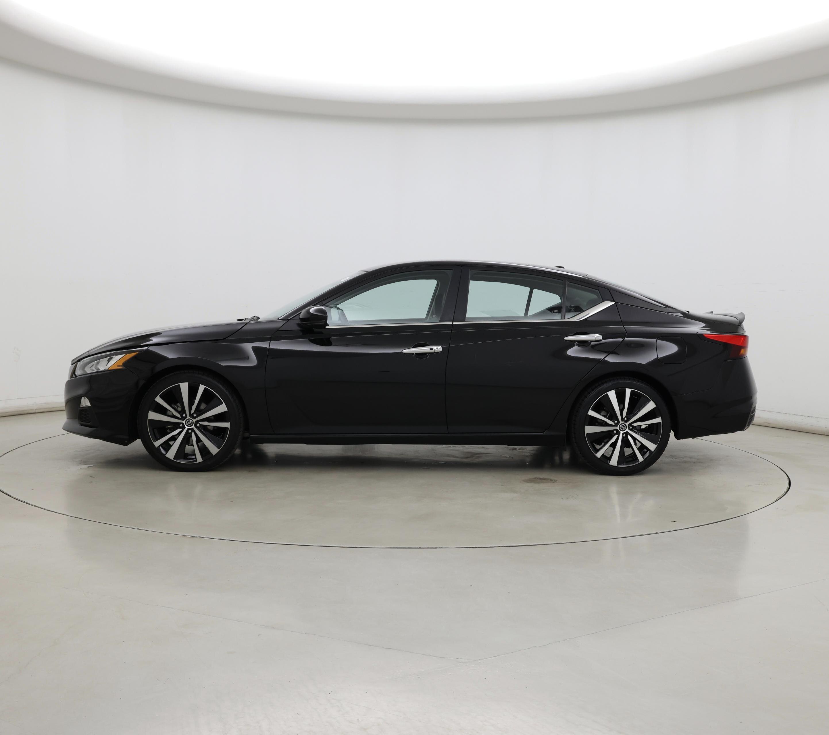 Thumbnail: 2022 Nissan Altima - 3