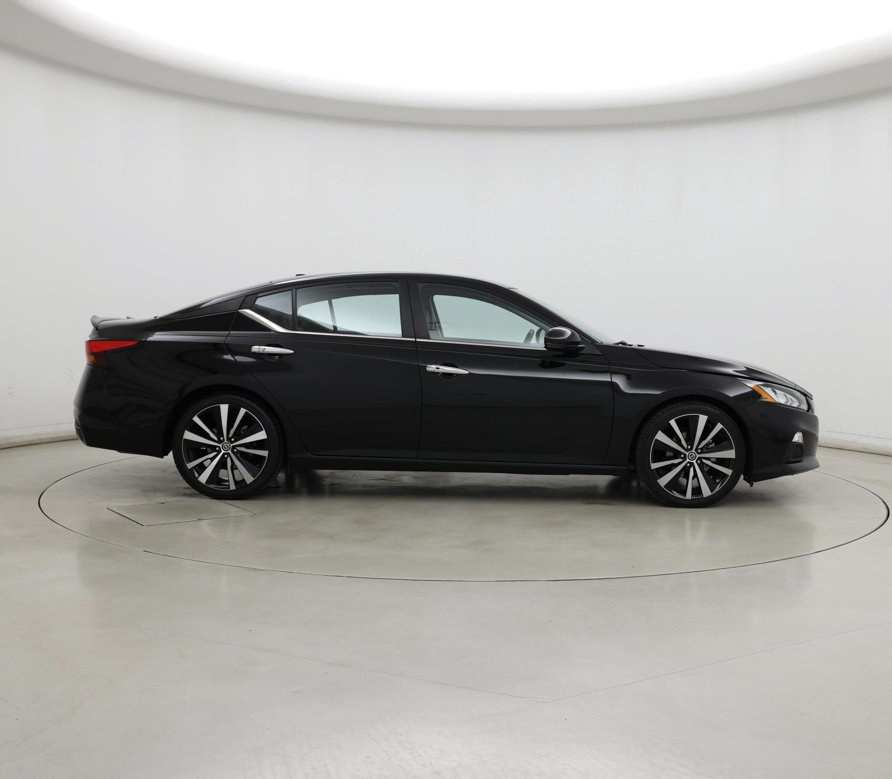 Thumbnail: 2022 Nissan Altima - 7
