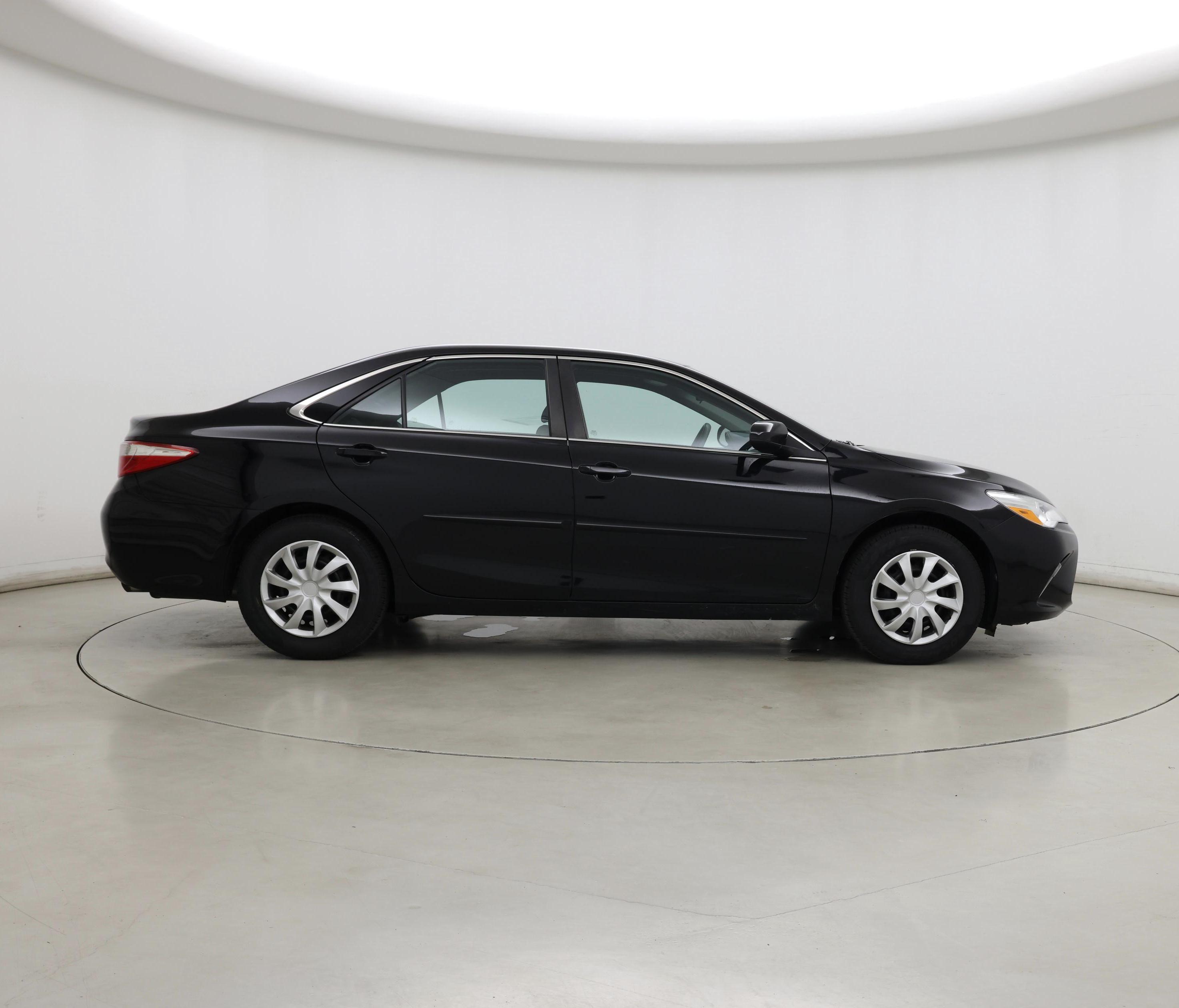 Thumbnail: 2017 Toyota Camry - 7