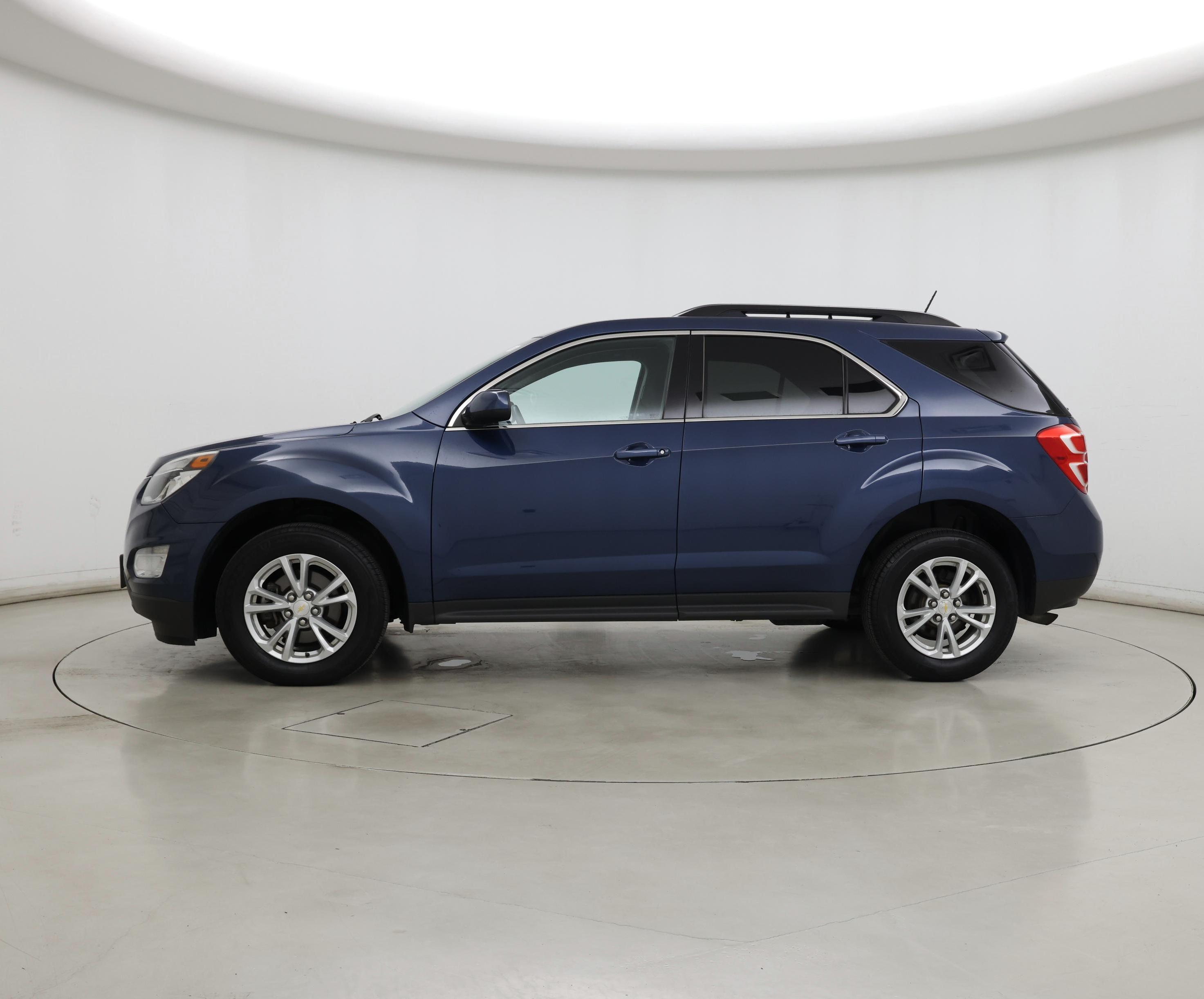 Thumbnail: 2017 Chevrolet Equinox - 3