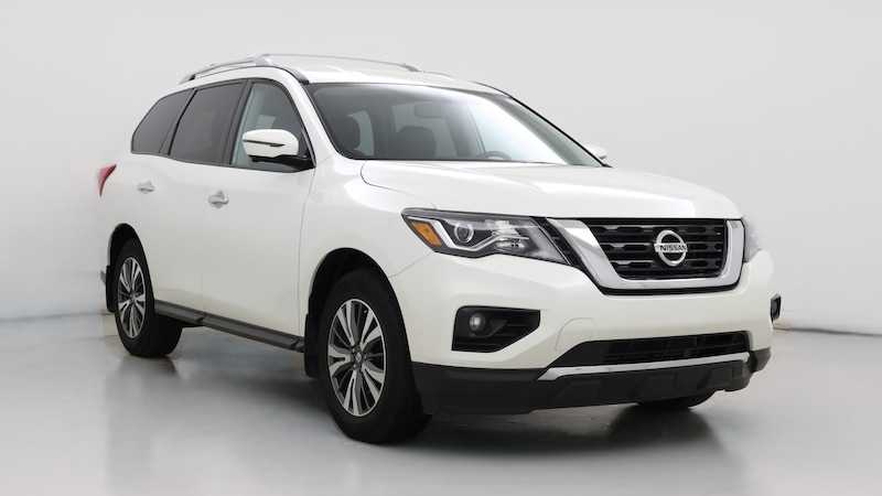 2017 Nissan Pathfinder SL Hero Image