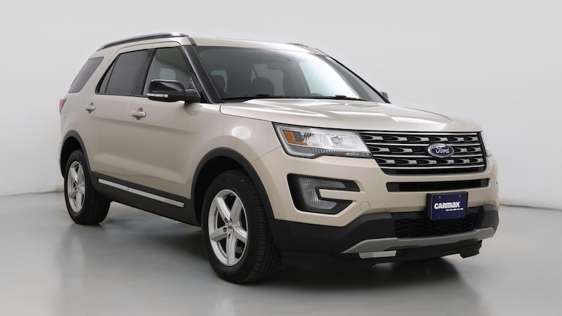 2017 Ford Explorer XLT Hero Image
