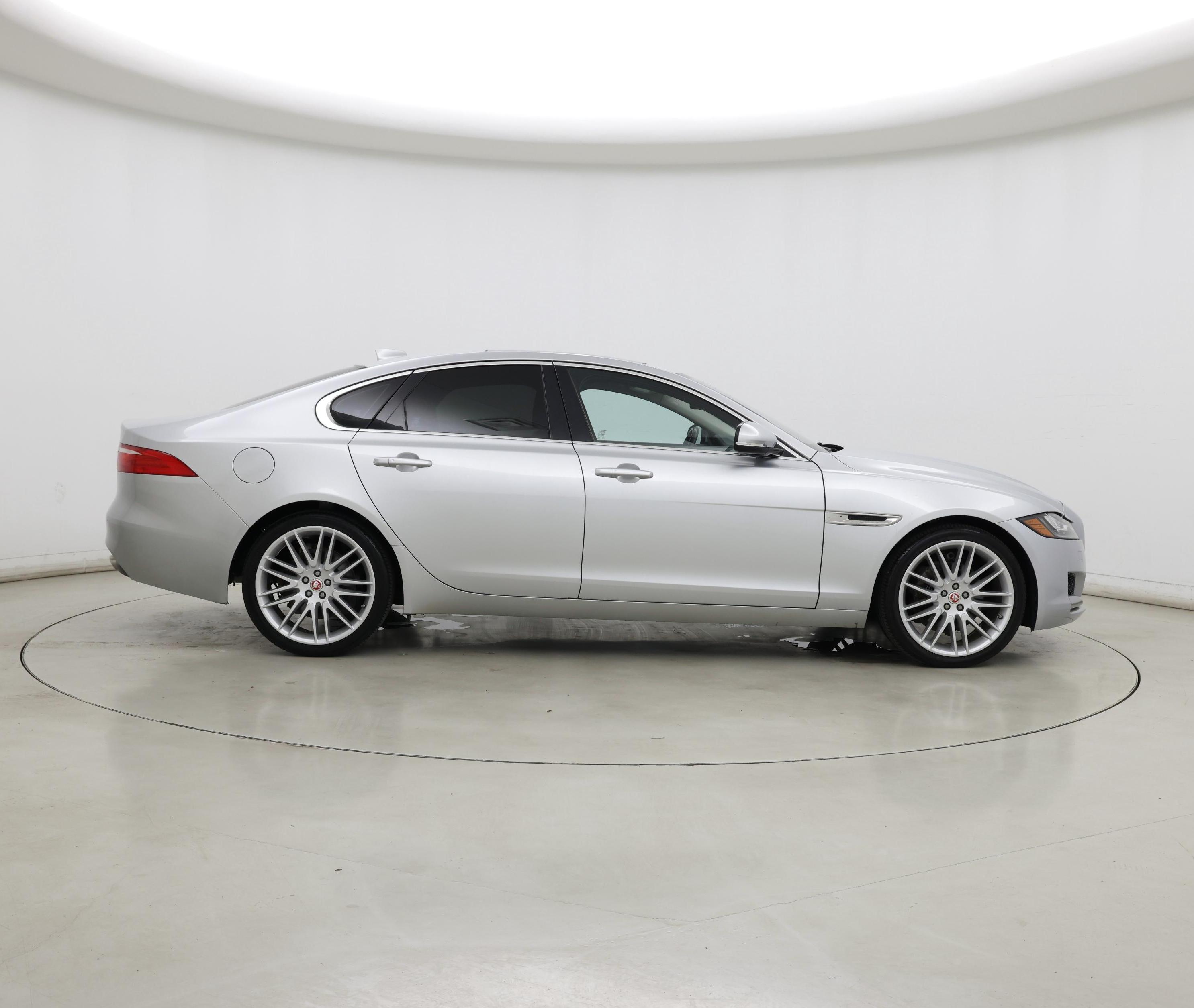Thumbnail: 2018 Jaguar XF - 7