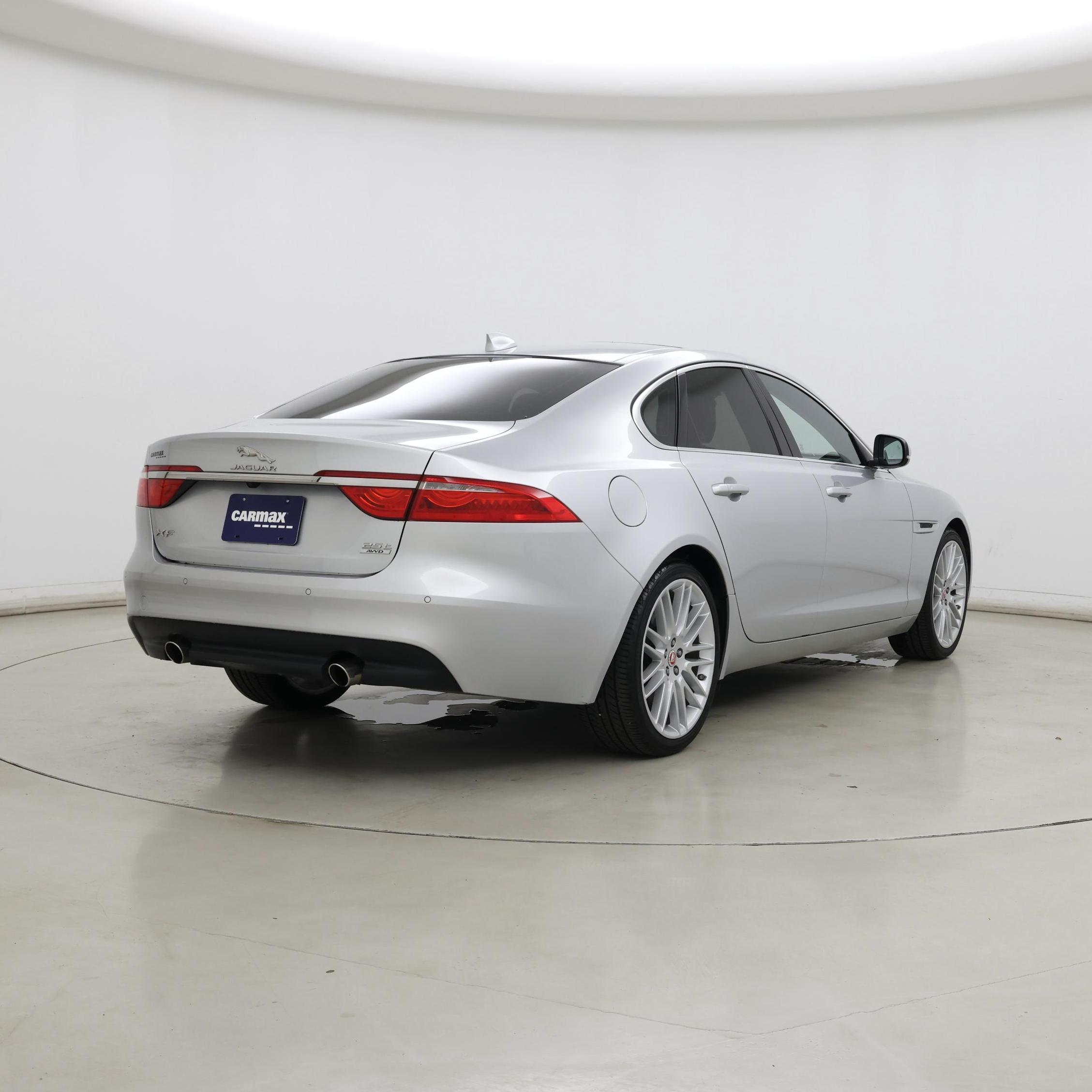 Thumbnail: 2018 Jaguar XF - 8