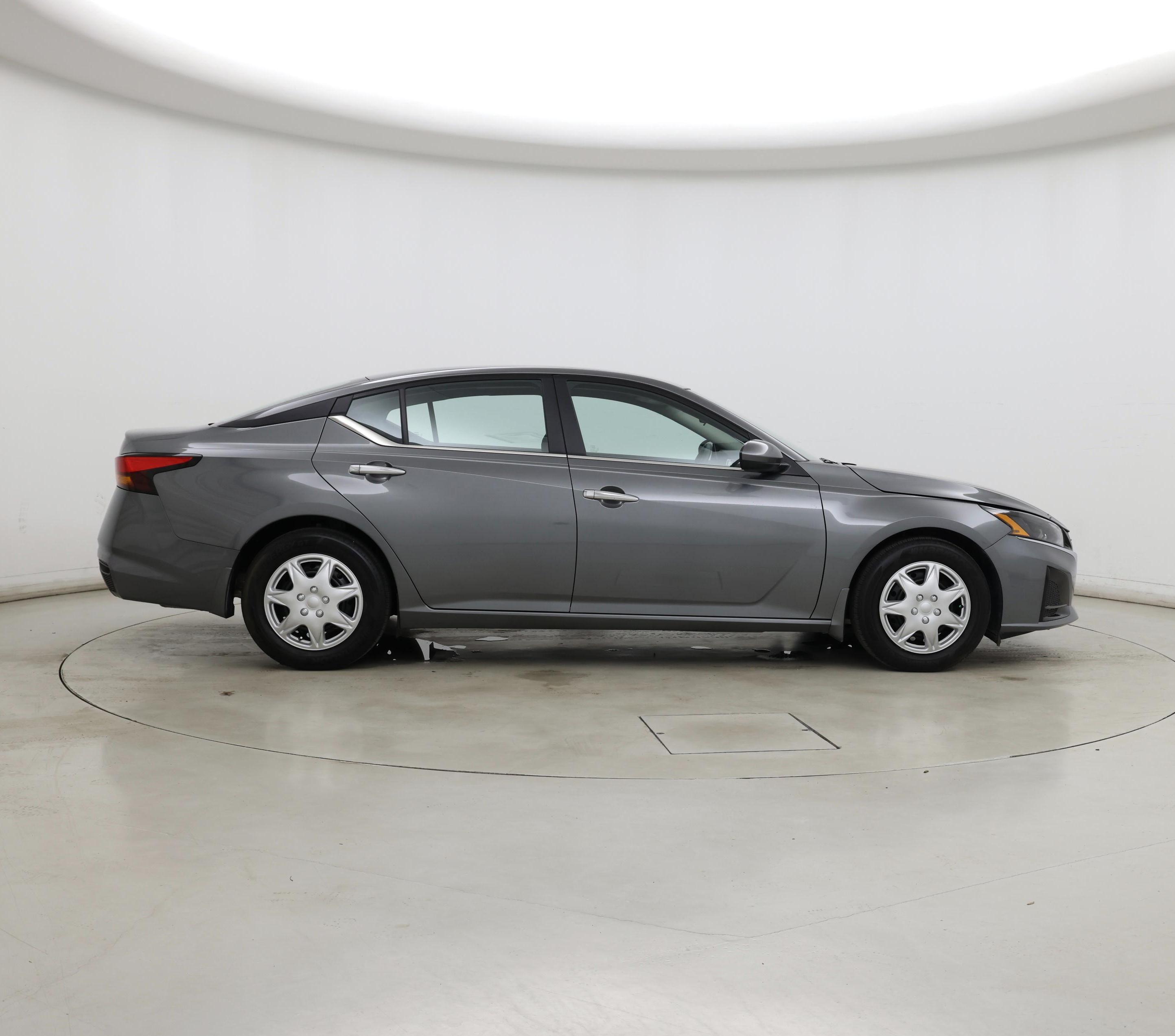 Thumbnail: 2023 Nissan Altima - 7