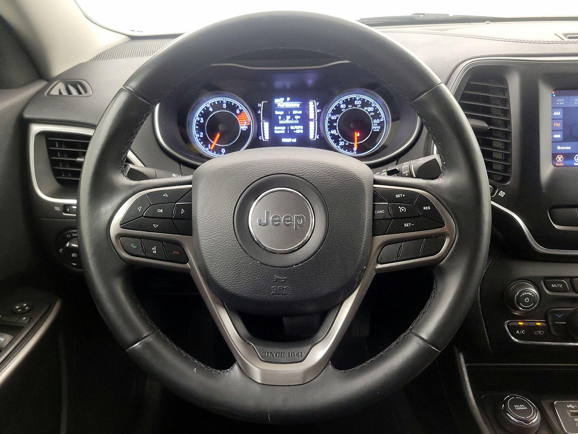 Thumbnail: 2019 Jeep Cherokee - 10