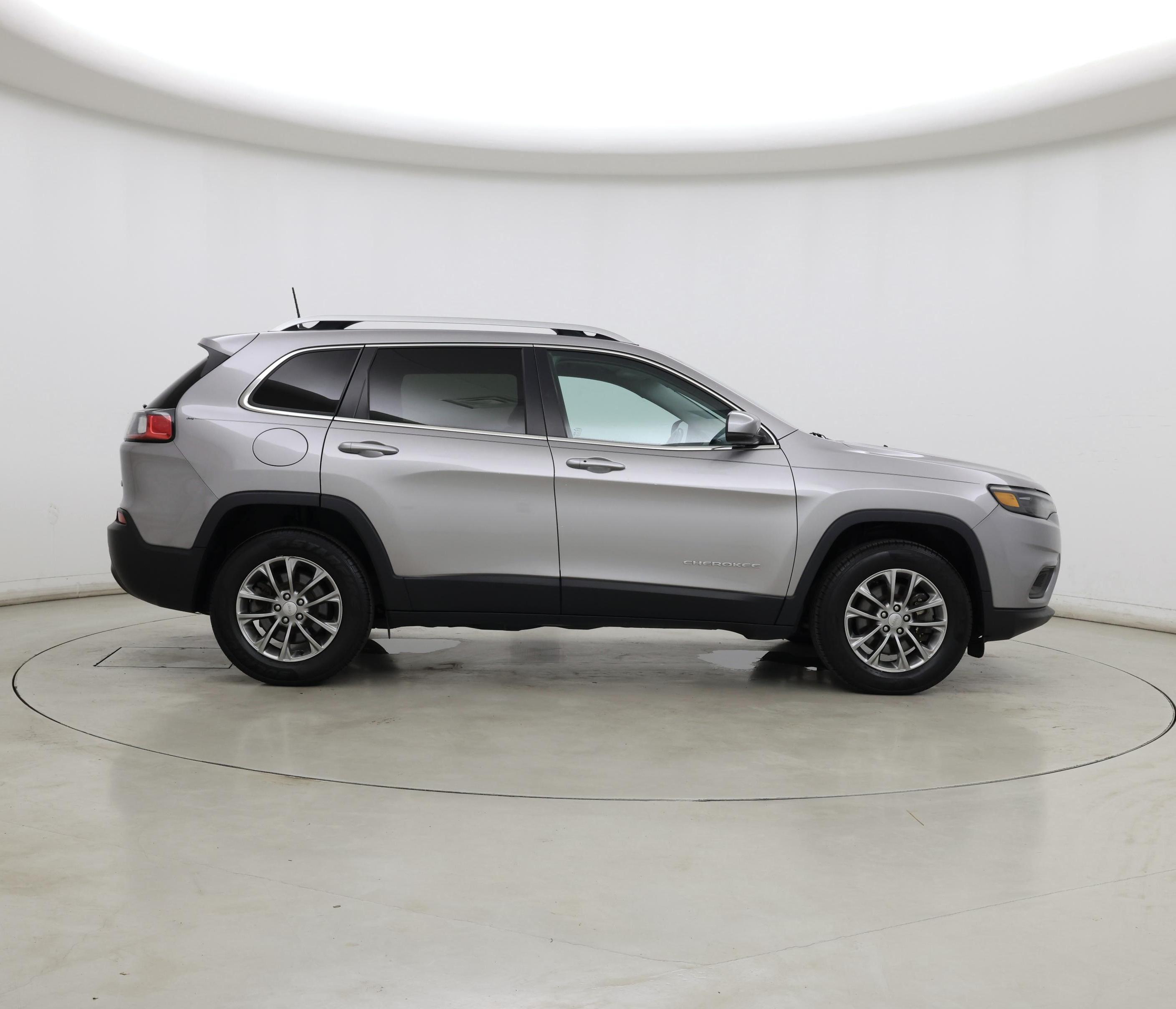 Thumbnail: 2019 Jeep Cherokee - 7
