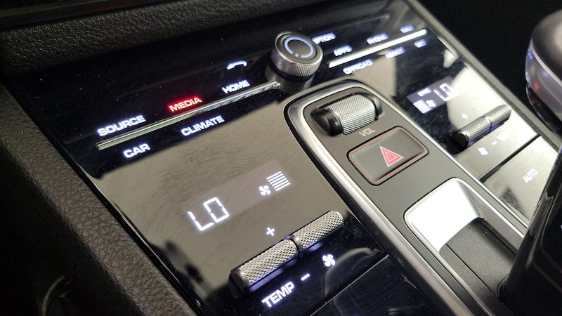 2019 Porsche Cayenne  17