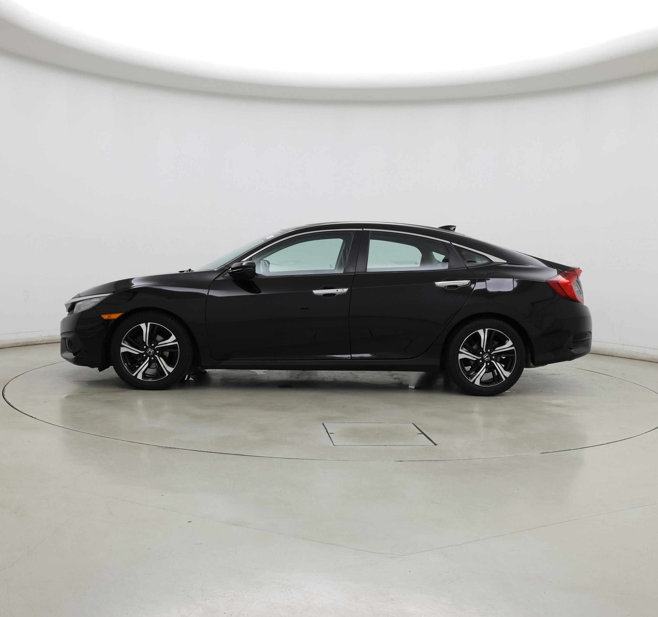 Thumbnail: 2017 Honda Civic - 3