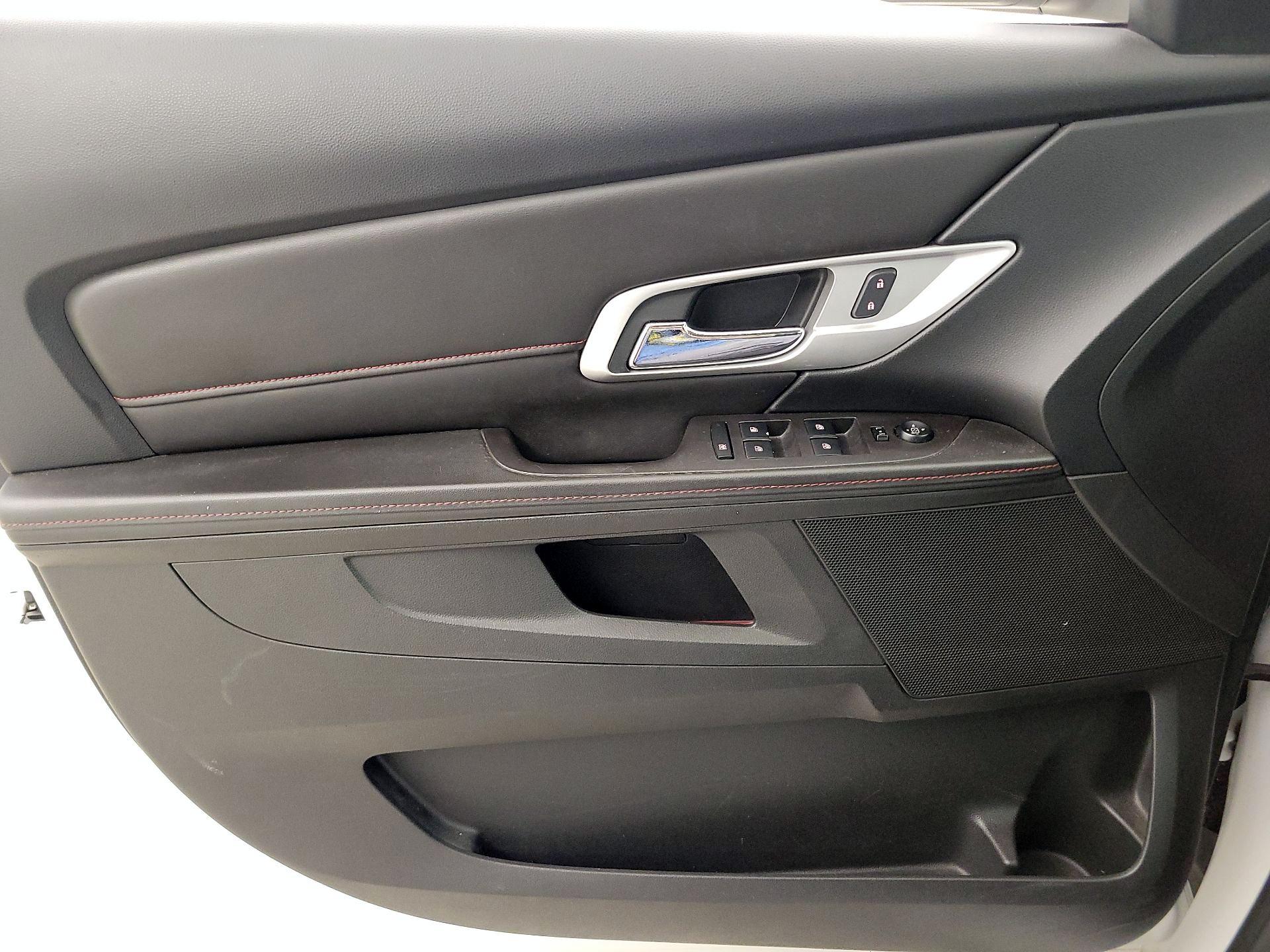 Thumbnail: 2015 GMC Terrain - 12