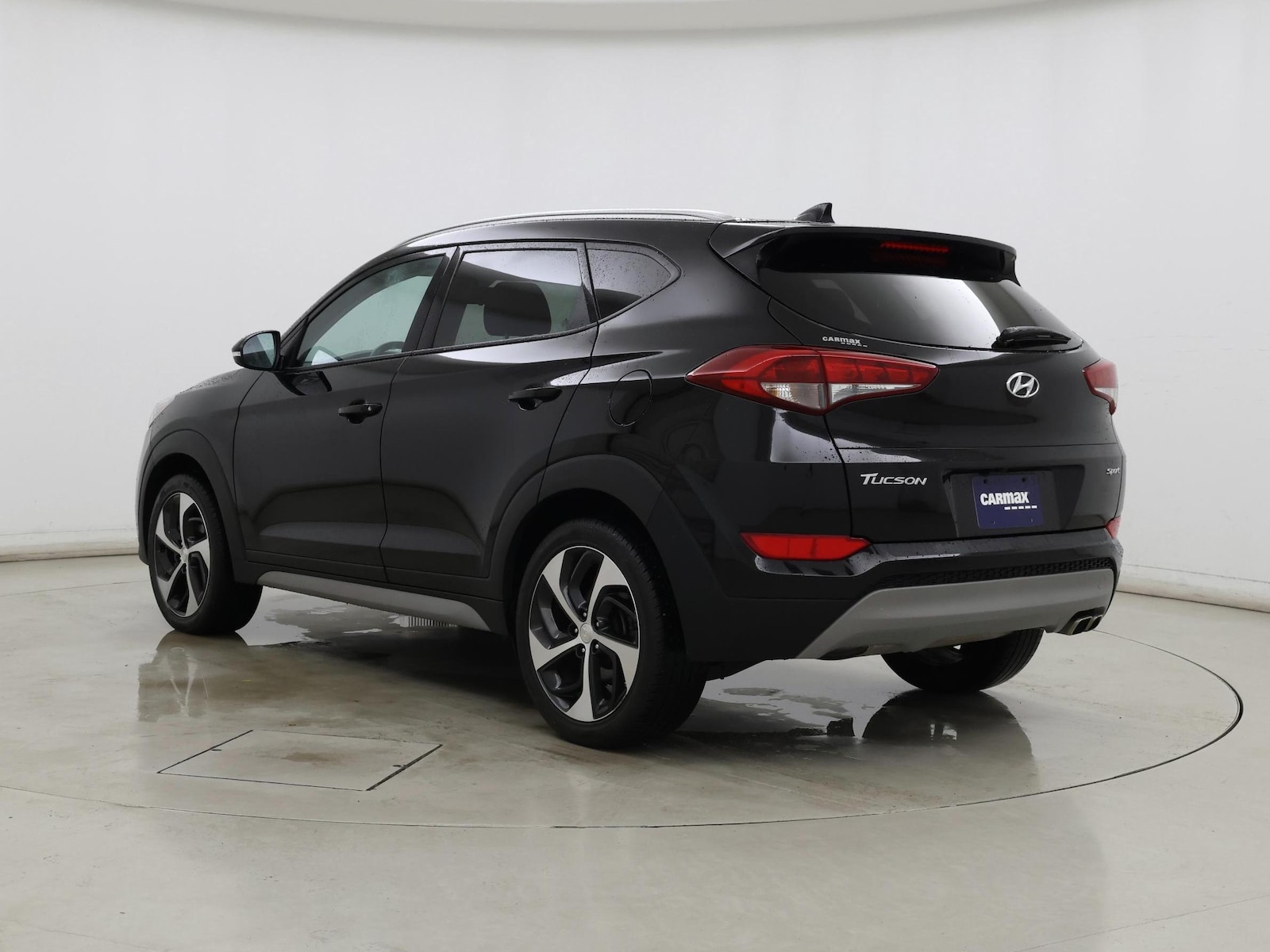 Image 3 of 2018 Hyundai Tucson Sport