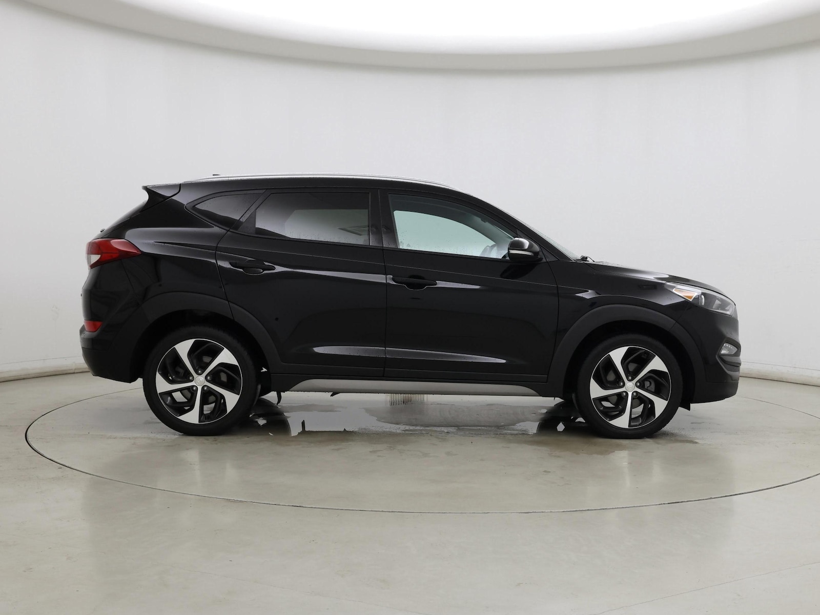 Image 8 of 2018 Hyundai Tucson Sport