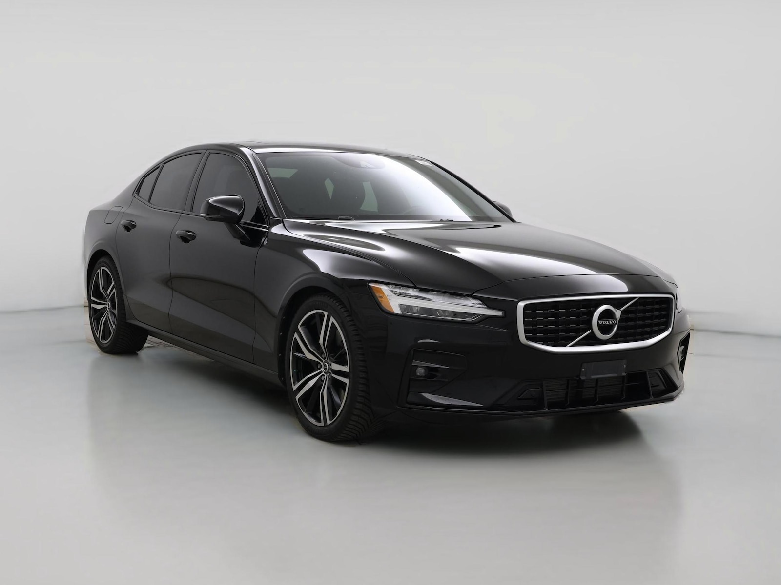 2019 Volvo S60 R-Design