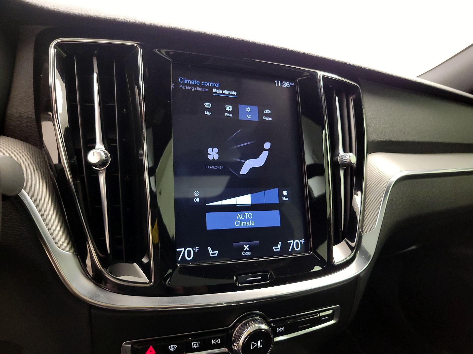 Thumbnail: 2019 Volvo S60 - 17