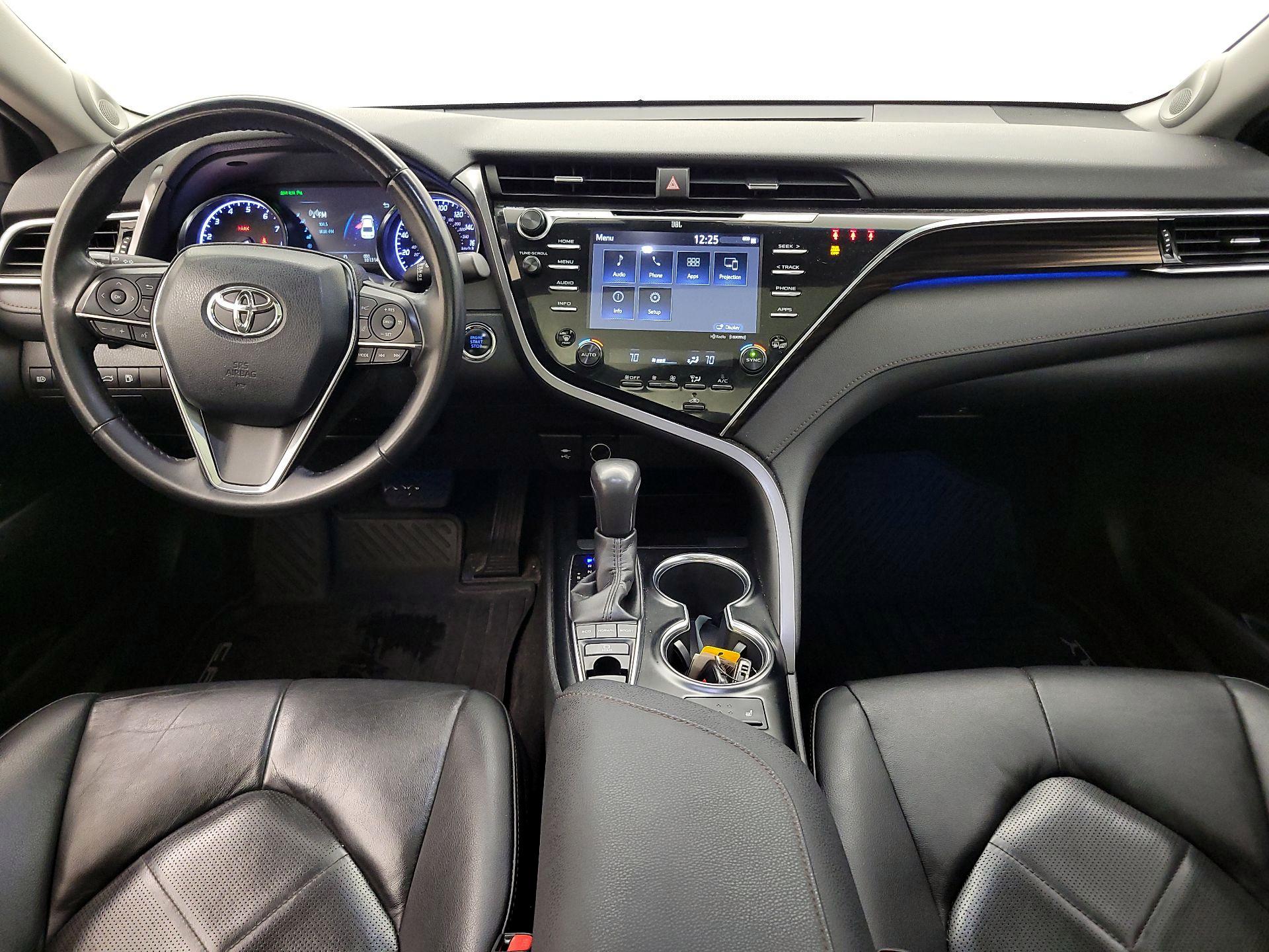 Thumbnail: 2018 Toyota Camry - 9