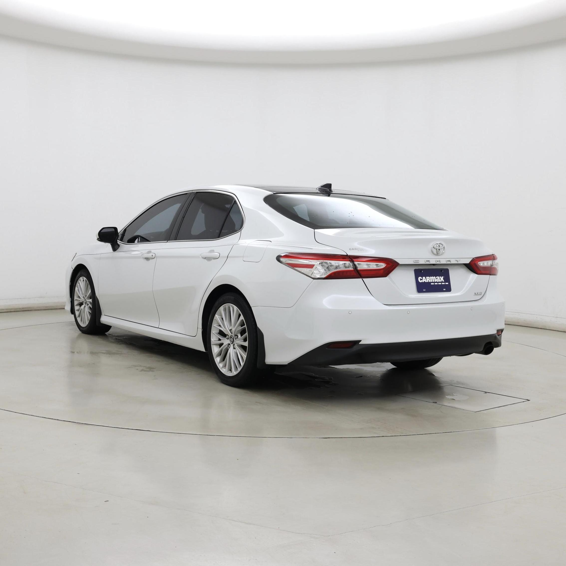 Thumbnail: 2018 Toyota Camry - 2