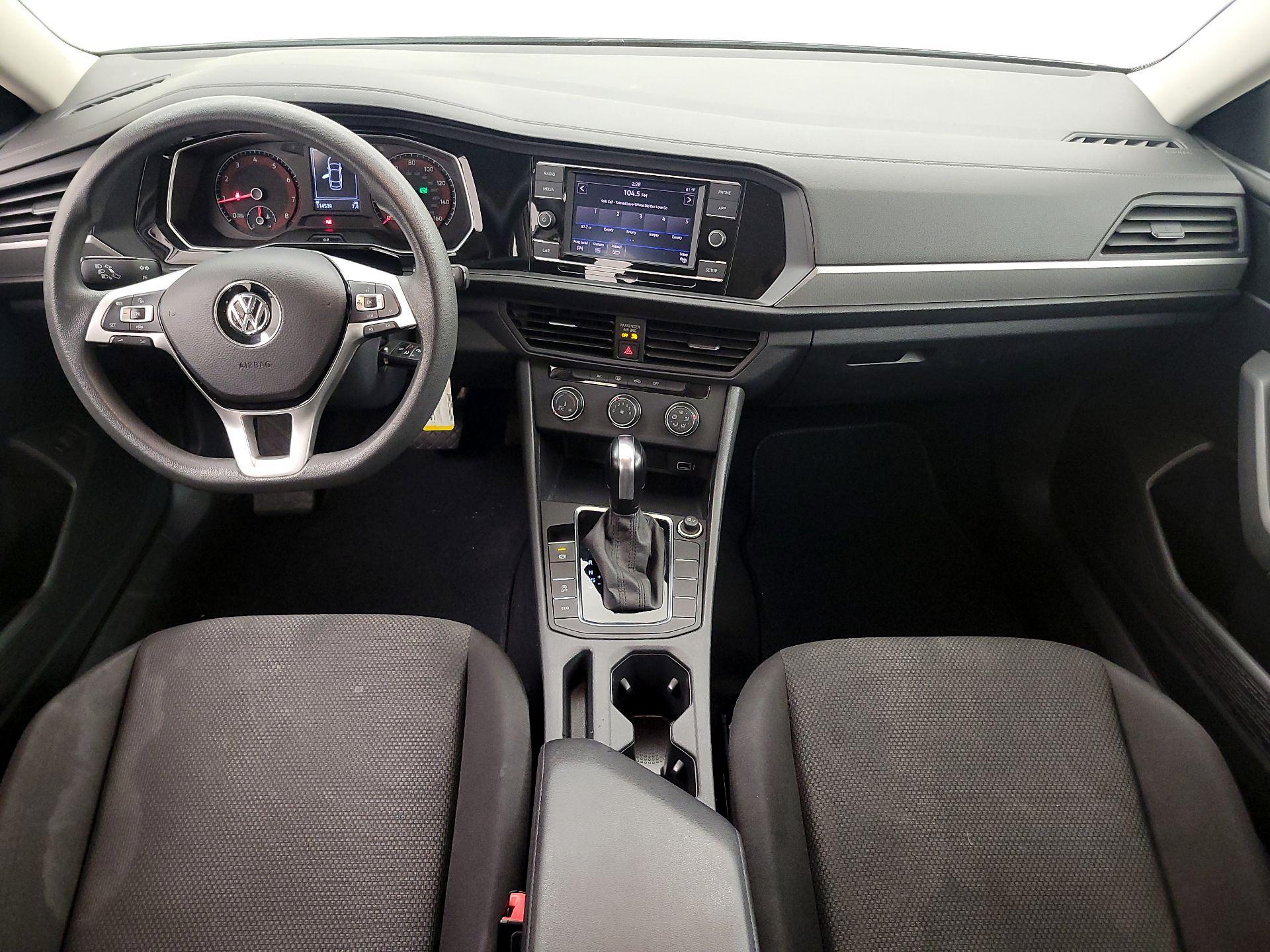 Thumbnail: 2019 Volkswagen Jetta - 9