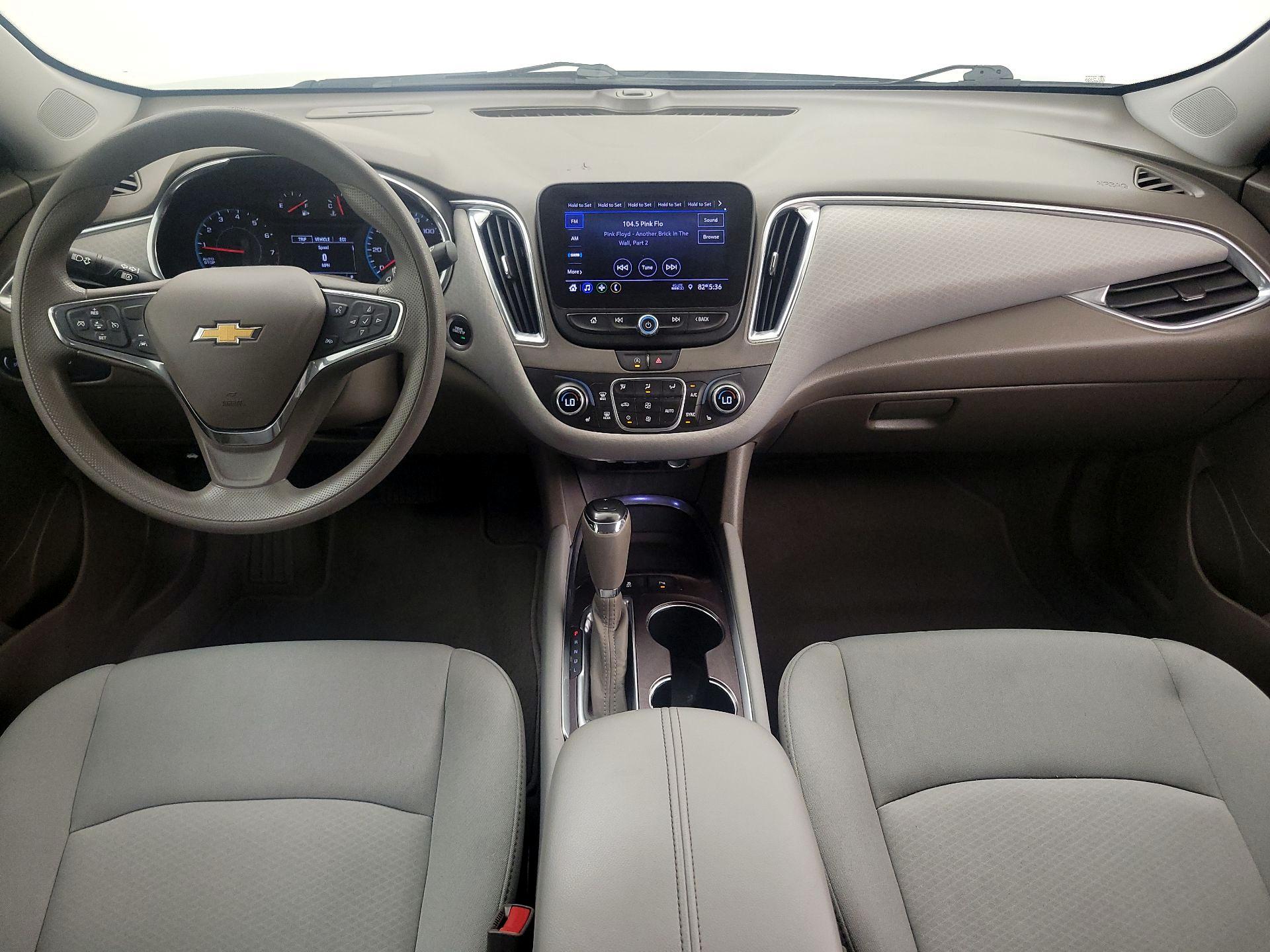 Thumbnail: 2020 Chevrolet Malibu - 9