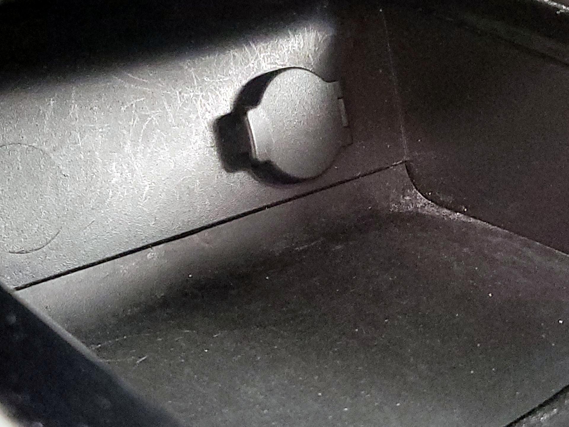 Thumbnail: 2016 Nissan Pathfinder - 17