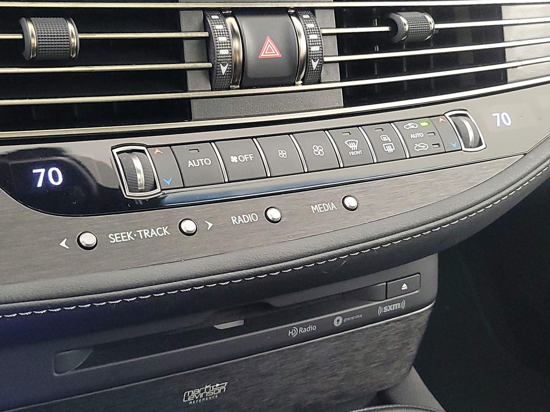 Thumbnail: 2019 Lexus LS - 17