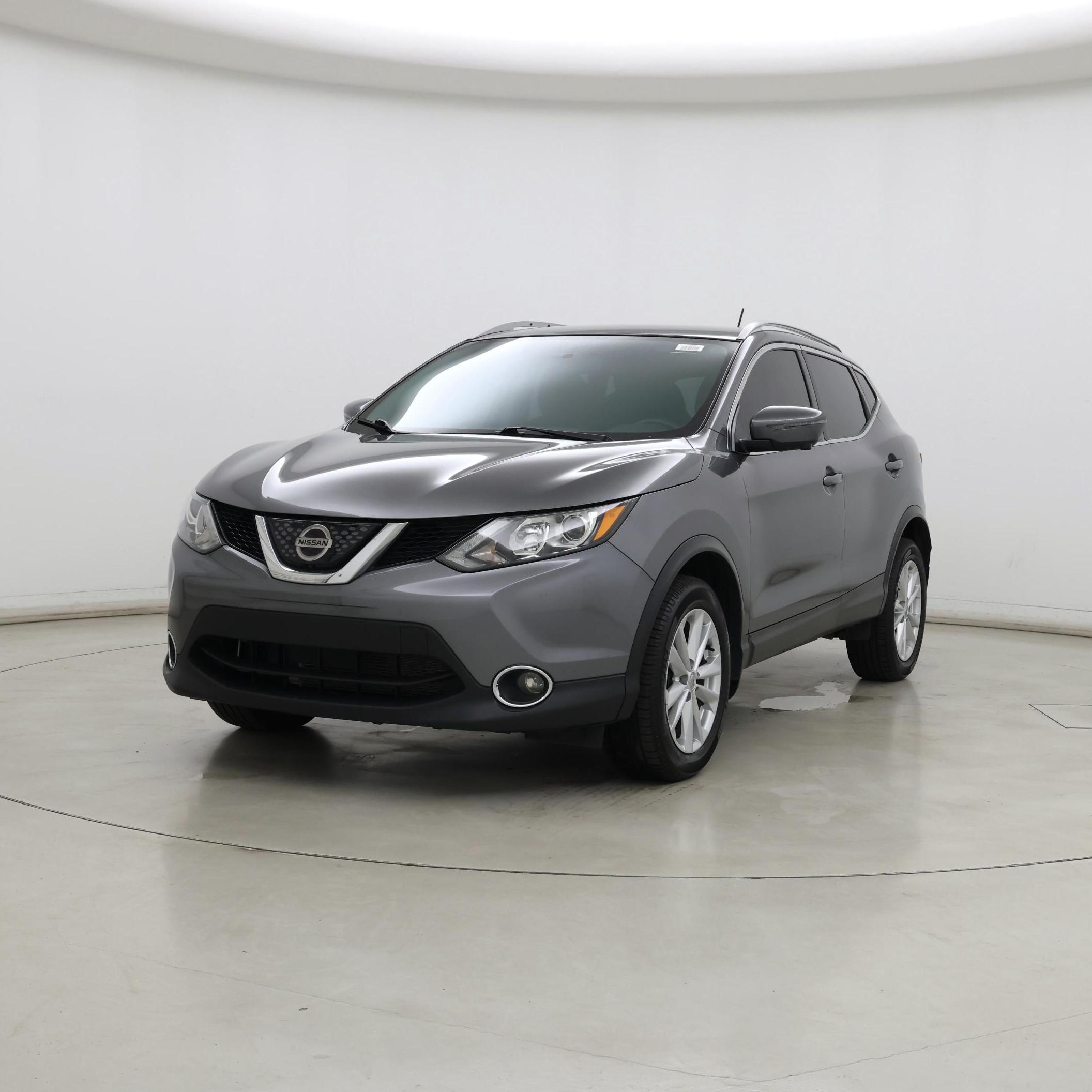 Thumbnail: 2018 Nissan Rogue Sport - 4
