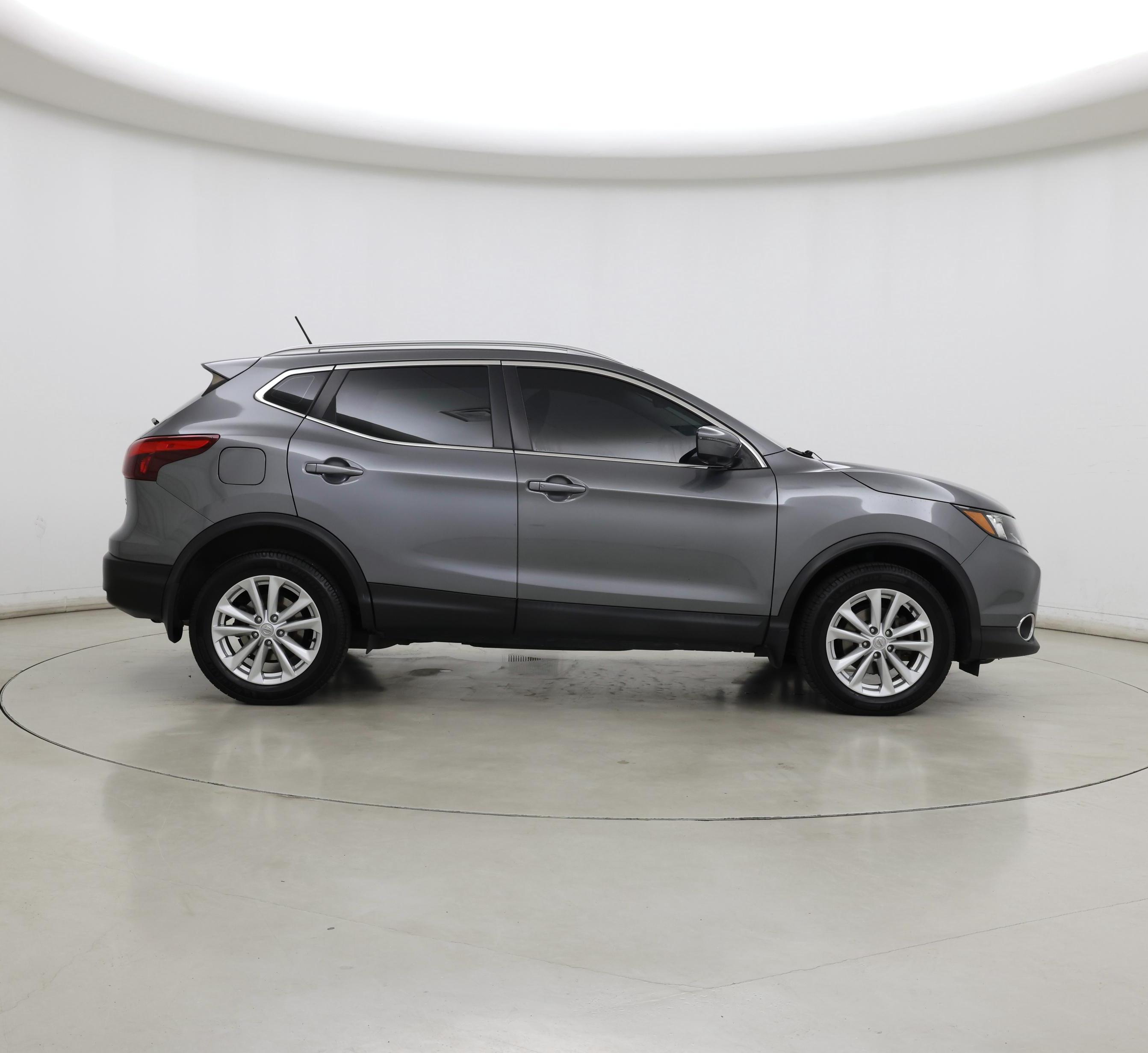 Thumbnail: 2018 Nissan Rogue Sport - 7