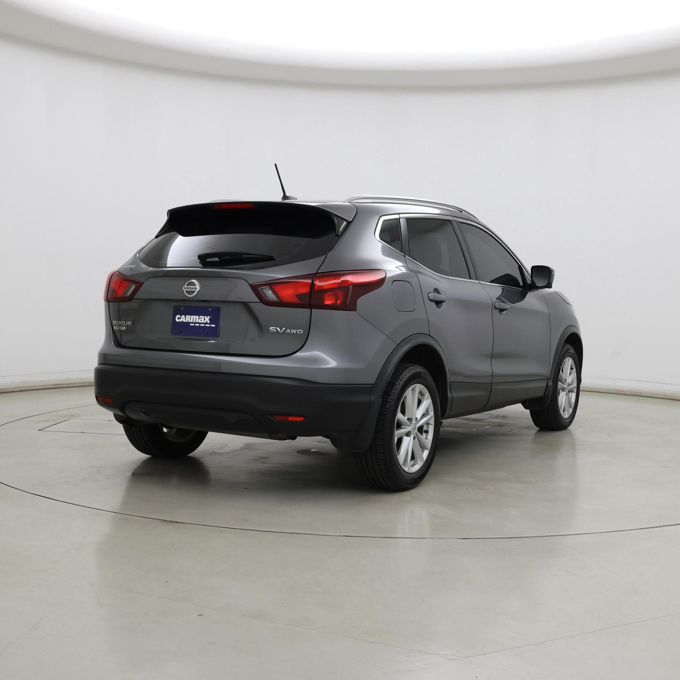 Thumbnail: 2018 Nissan Rogue Sport - 8