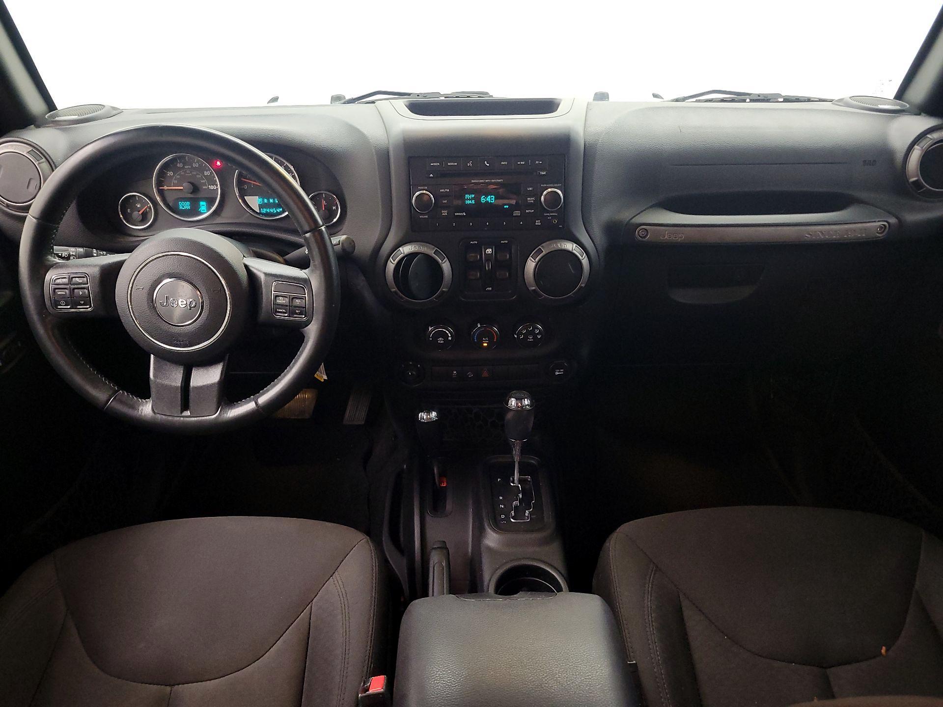 Thumbnail: 2017 Jeep Wrangler - 9