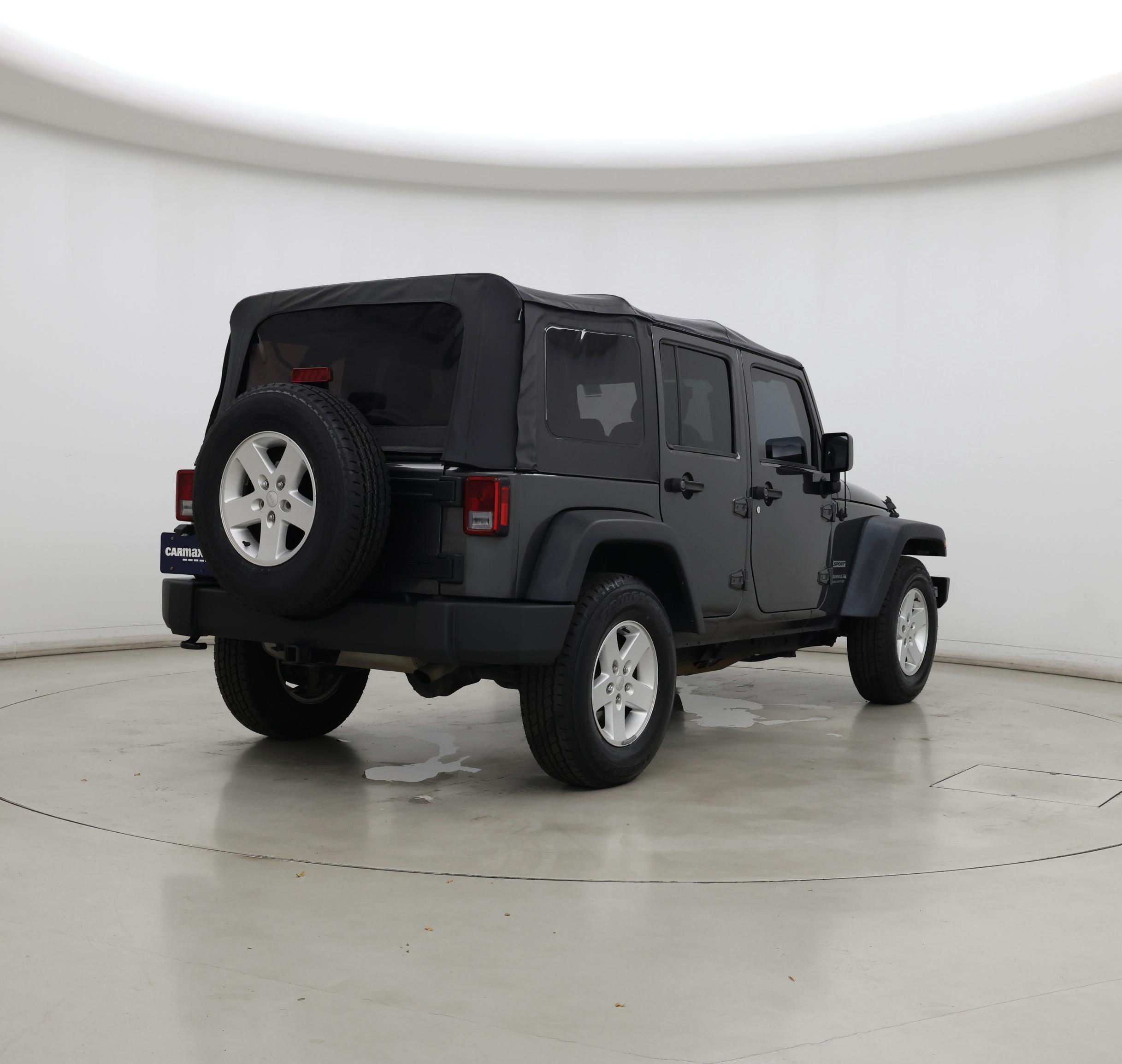 Thumbnail: 2017 Jeep Wrangler - 8