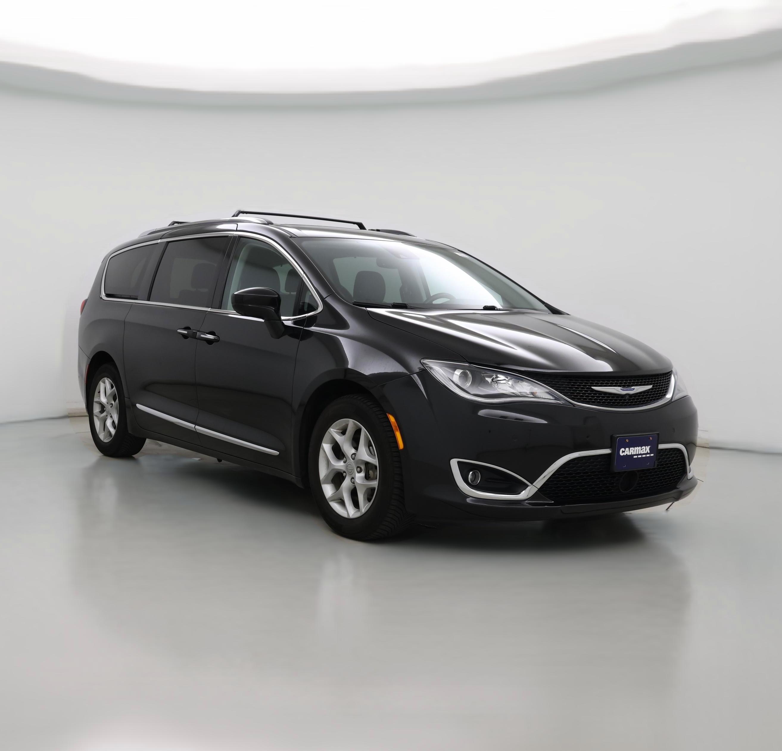 Thumbnail: 2019 Chrysler Pacifica - 1