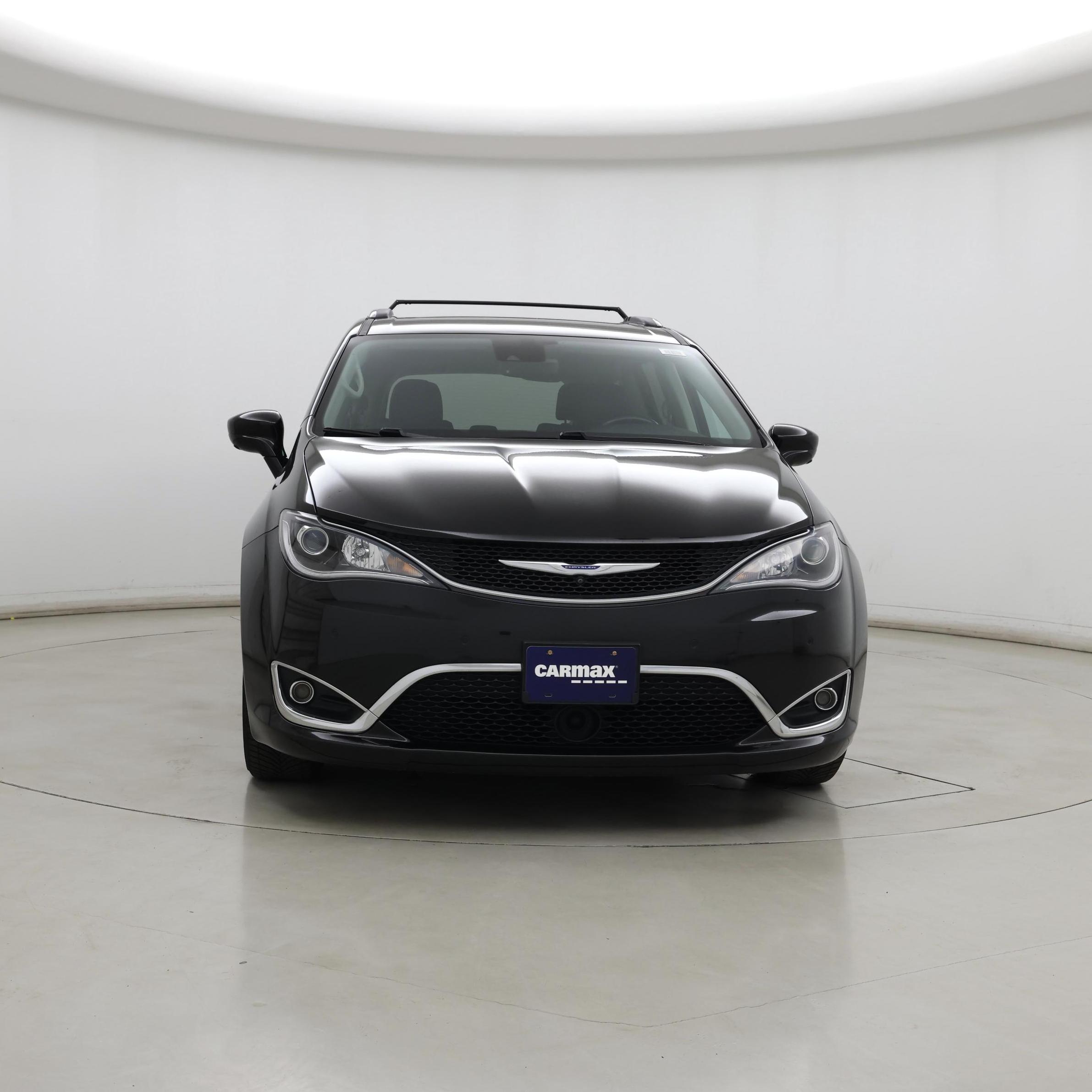 Thumbnail: 2019 Chrysler Pacifica - 5