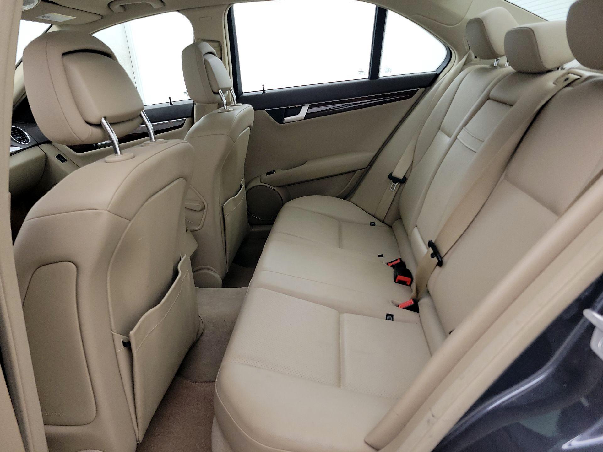 Thumbnail: 2014 Mercedes-Benz C-Class - 20