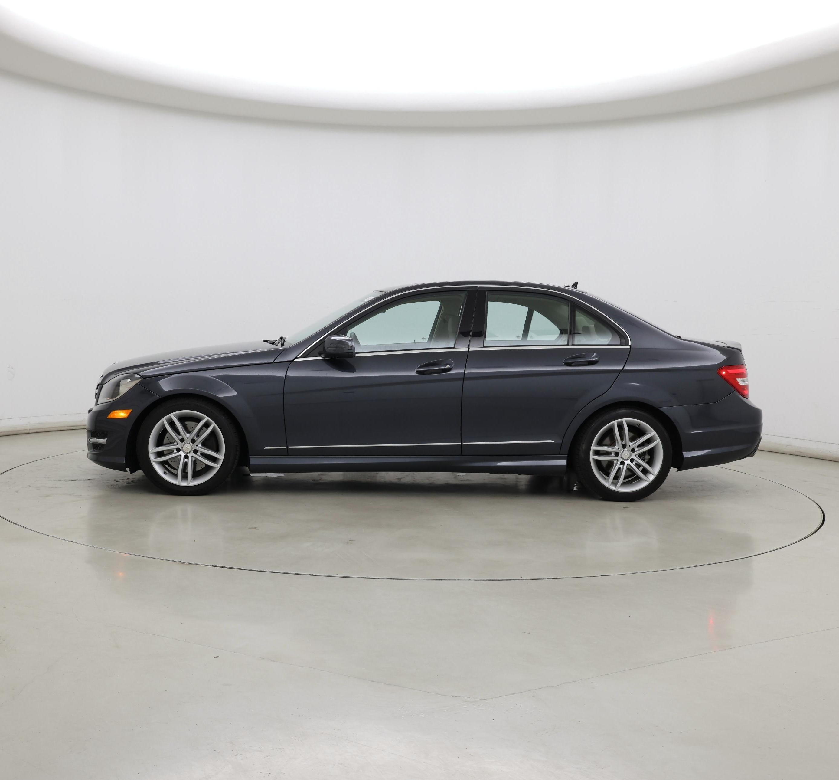 Thumbnail: 2014 Mercedes-Benz C-Class - 3