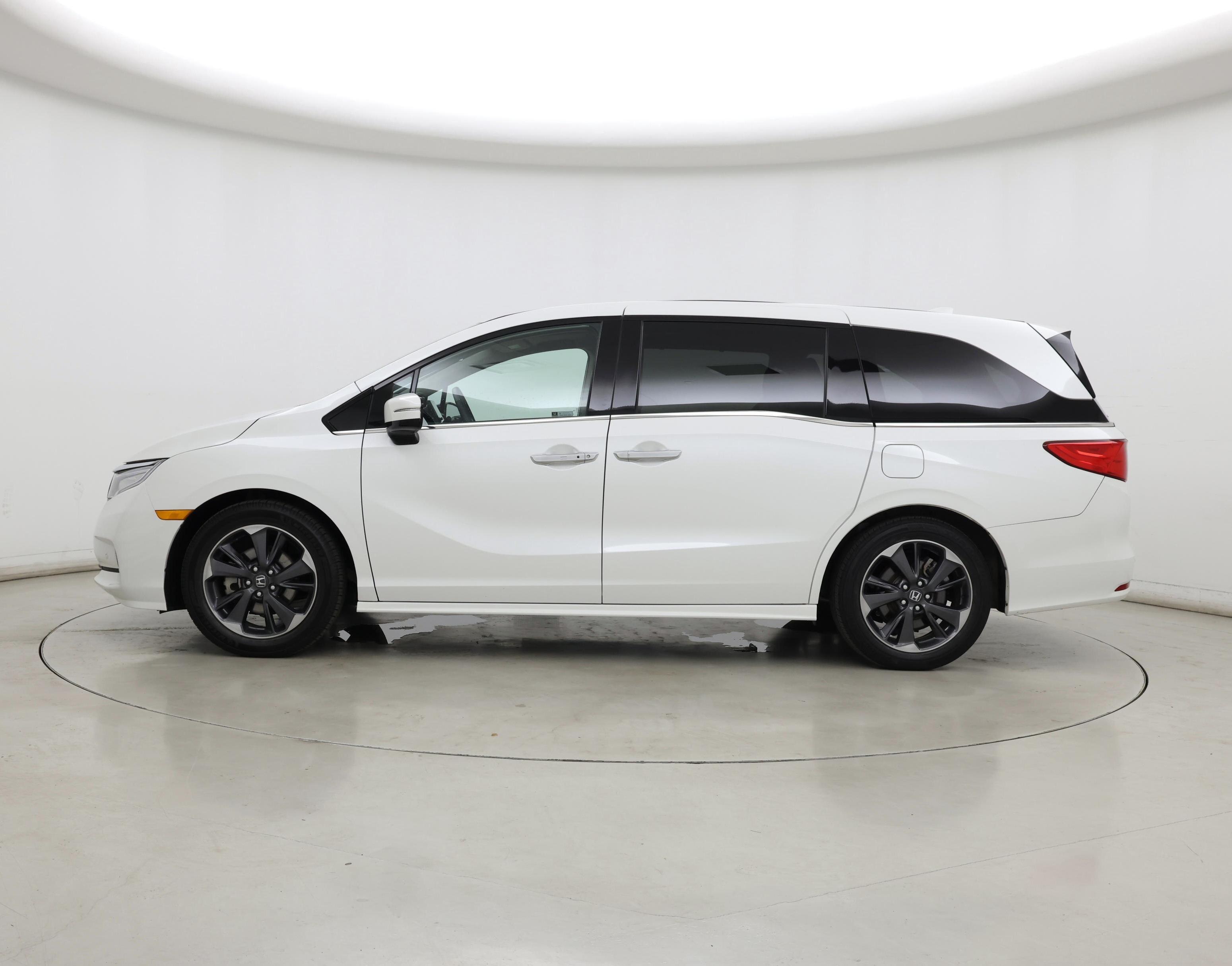 Thumbnail: 2022 Honda Odyssey - 3