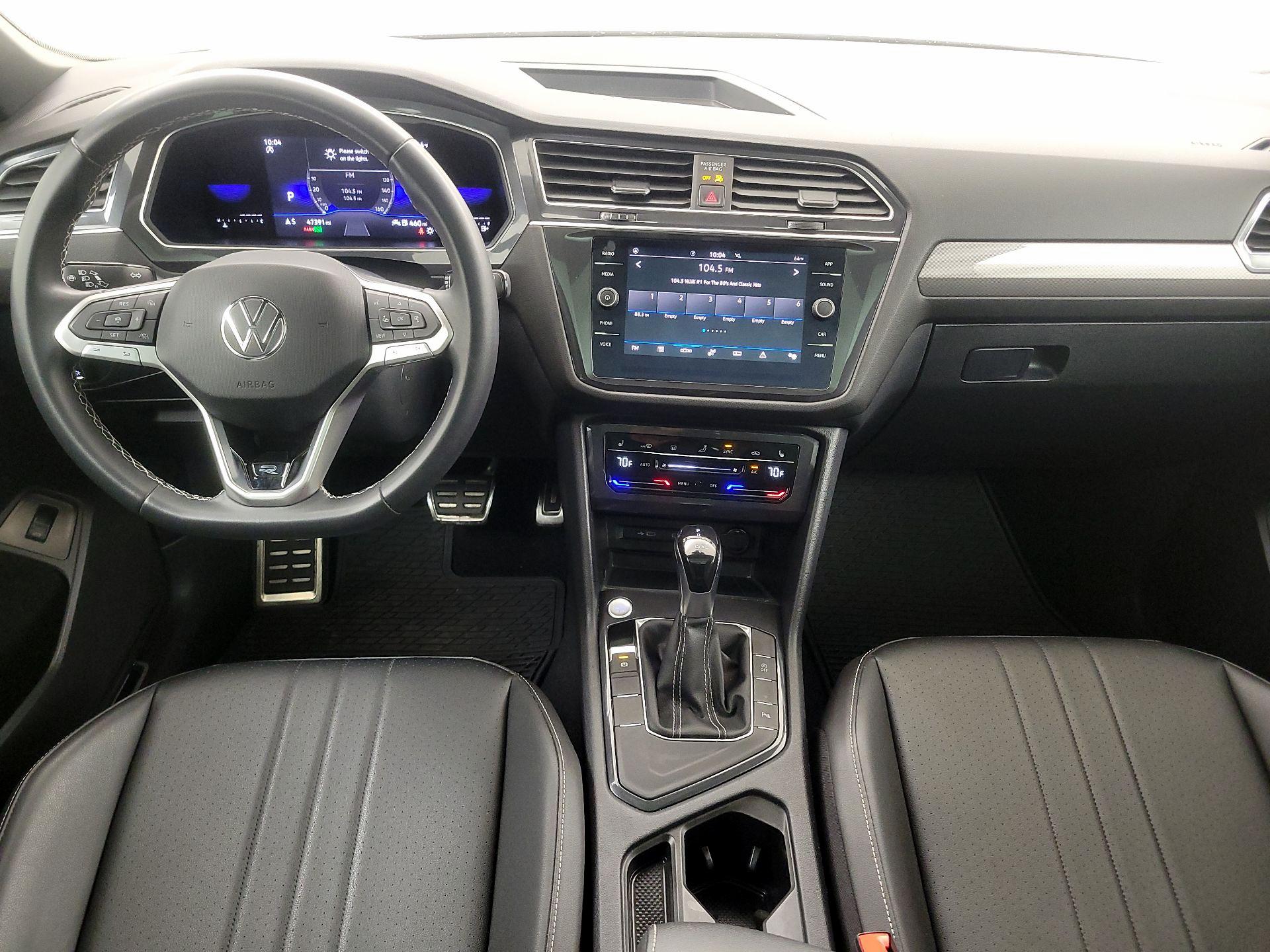 Thumbnail: 2023 Volkswagen Tiguan - 9