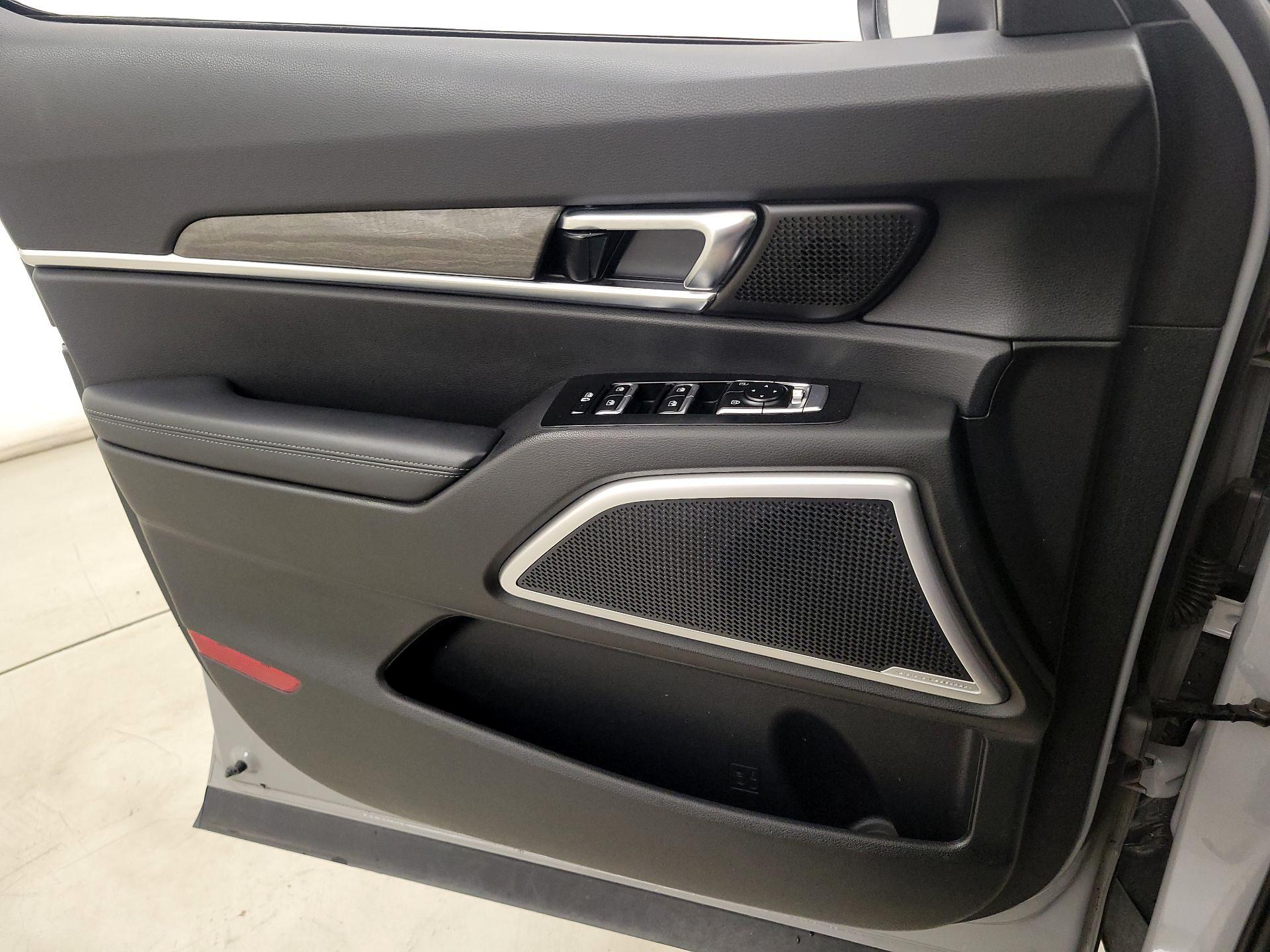 Thumbnail: 2022 Kia Telluride - 12