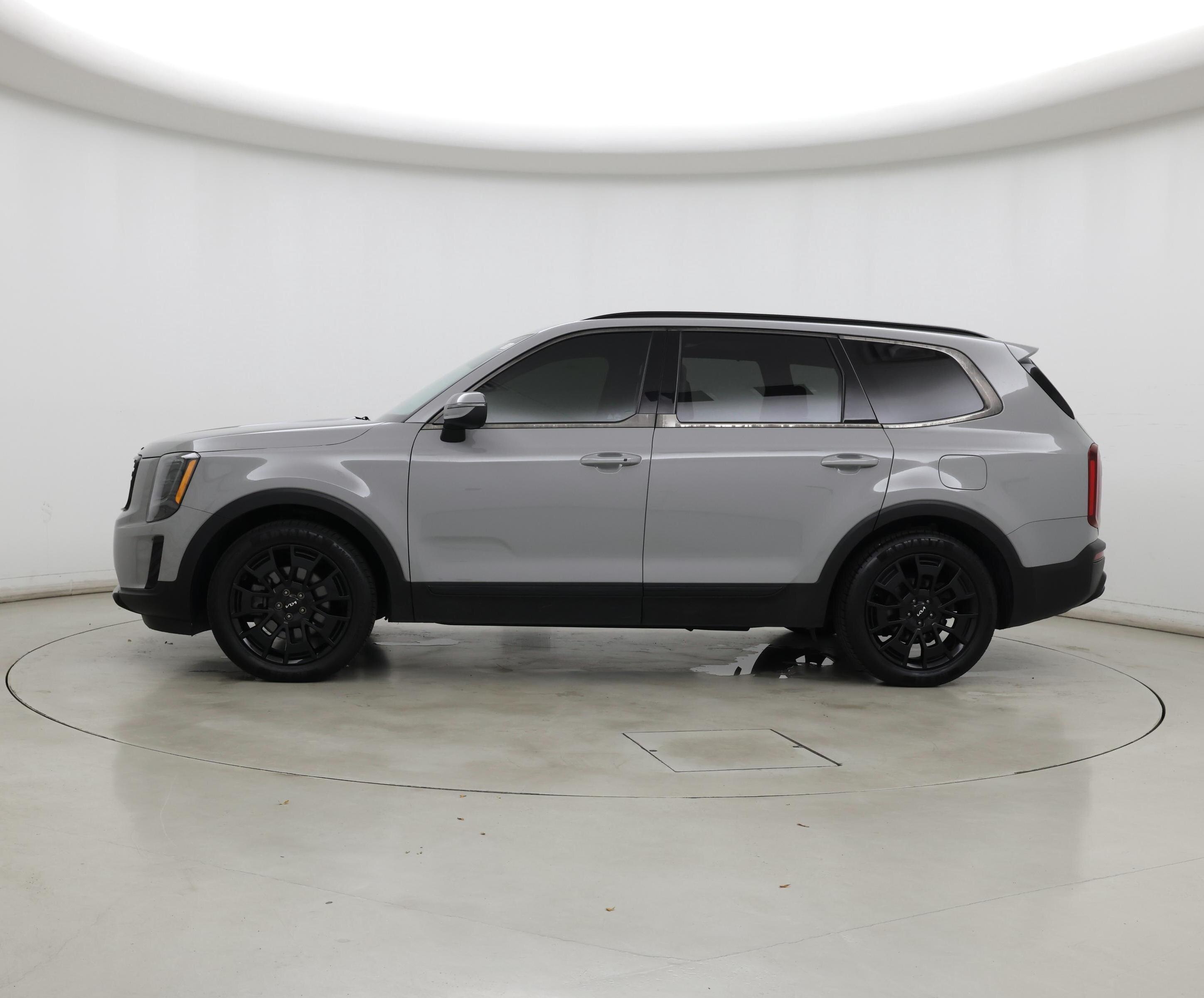 Thumbnail: 2022 Kia Telluride - 3