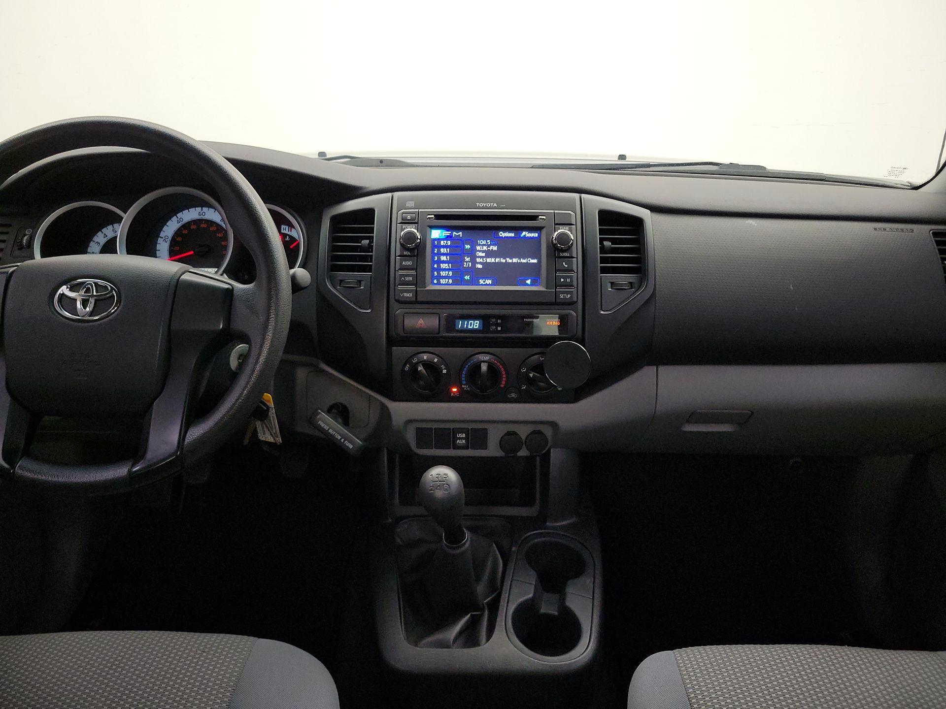 Thumbnail: 2013 Toyota Tacoma - 9