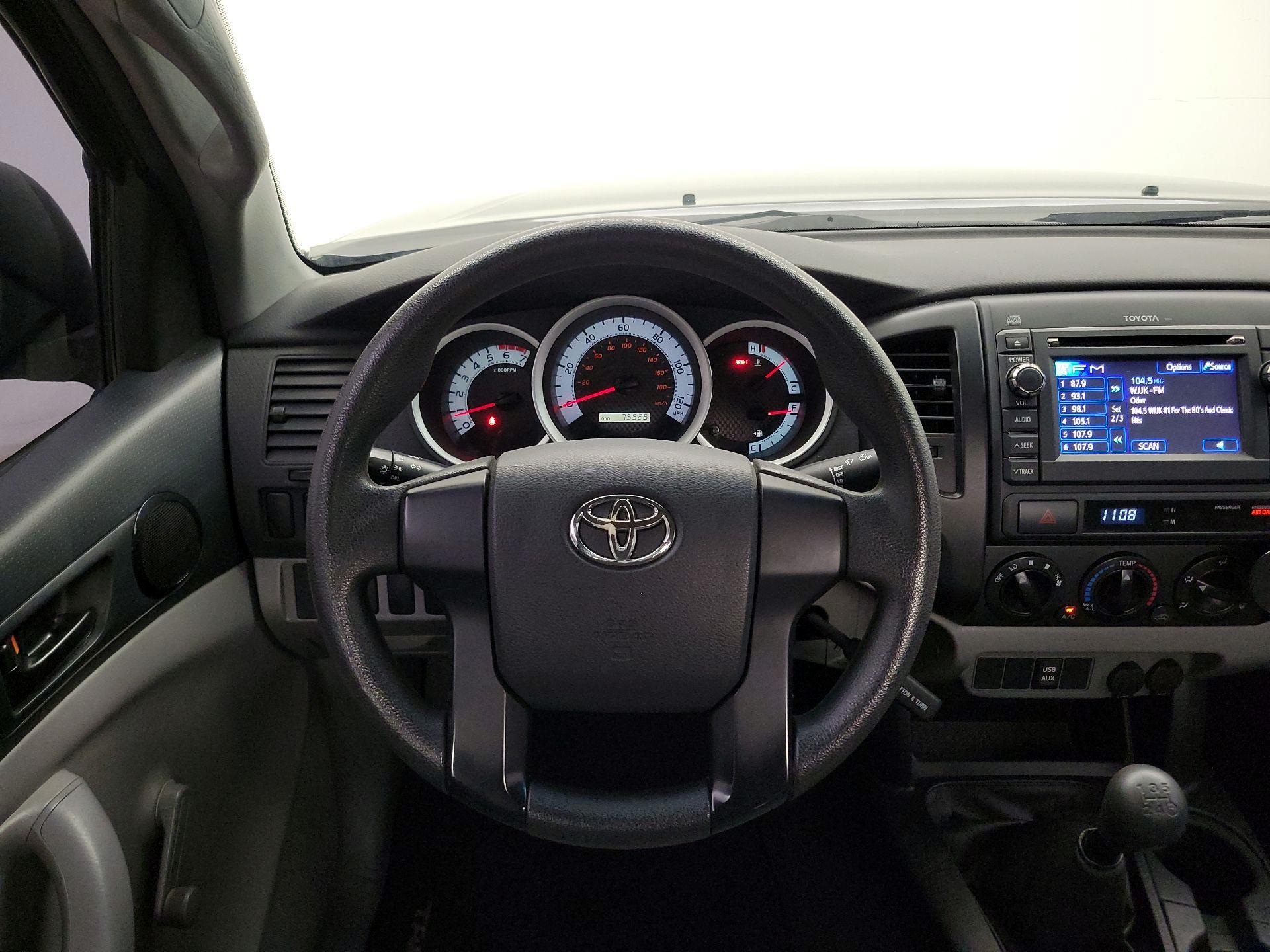 Thumbnail: 2013 Toyota Tacoma - 10